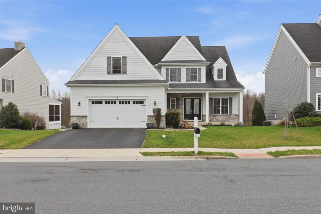 Photo of 674 Integrity Drive, LITITZ, PA 17543 (MLS # PALA2081788)