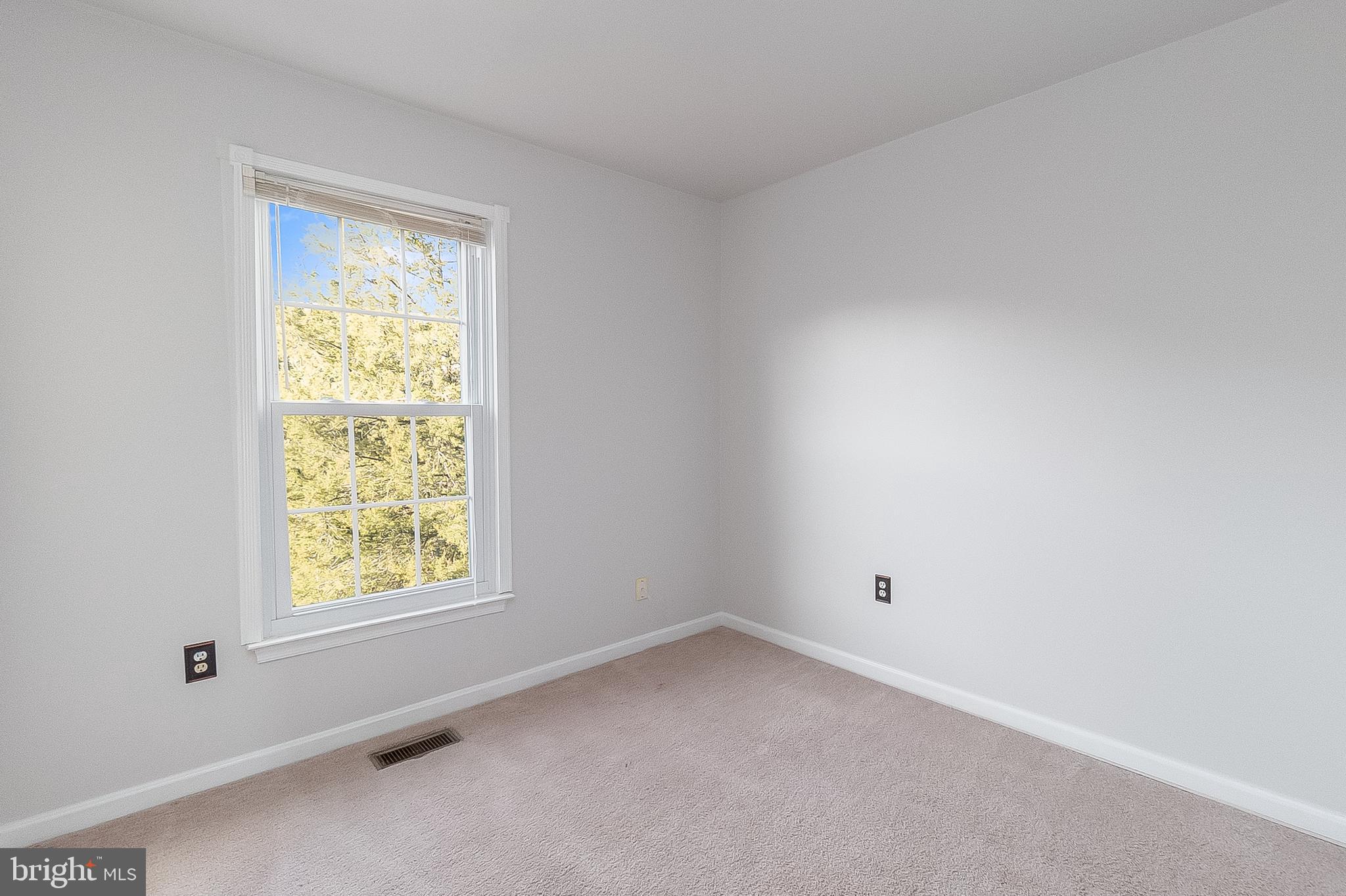 MONCLAIR - Residential