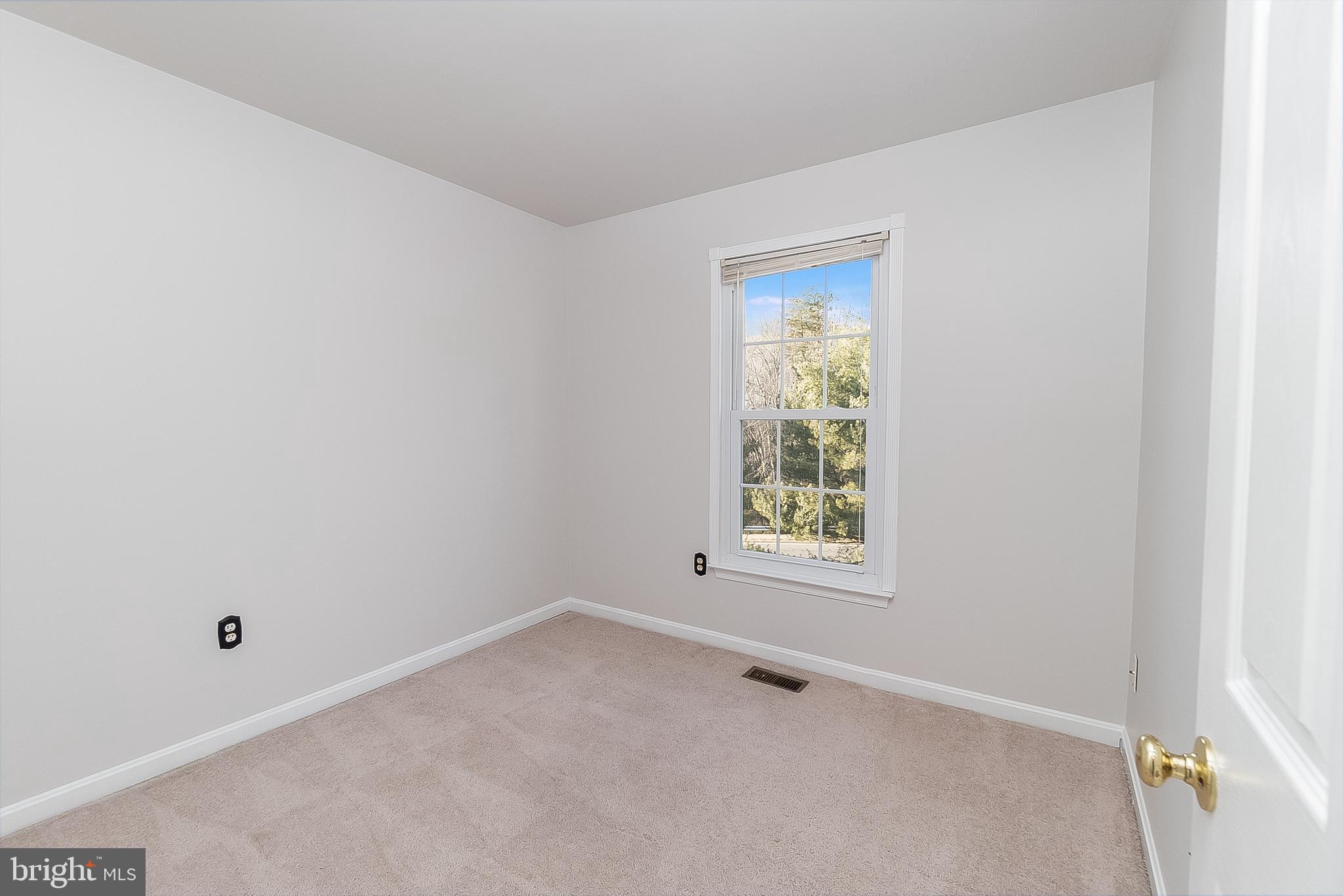 MONCLAIR - Residential