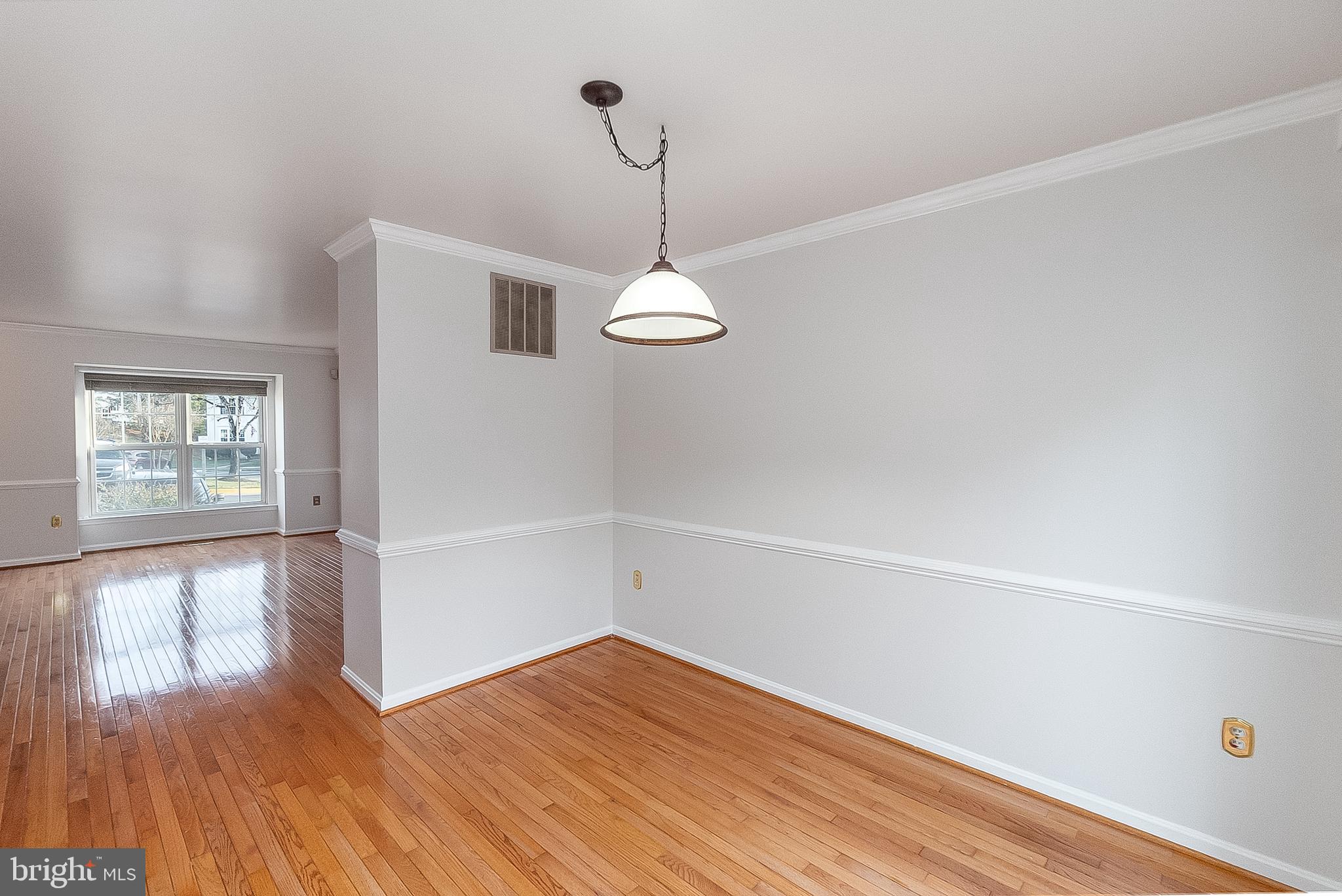 MONCLAIR - Residential