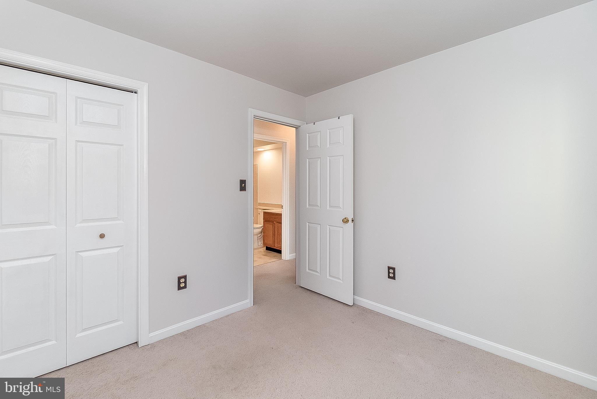 MONCLAIR - Residential