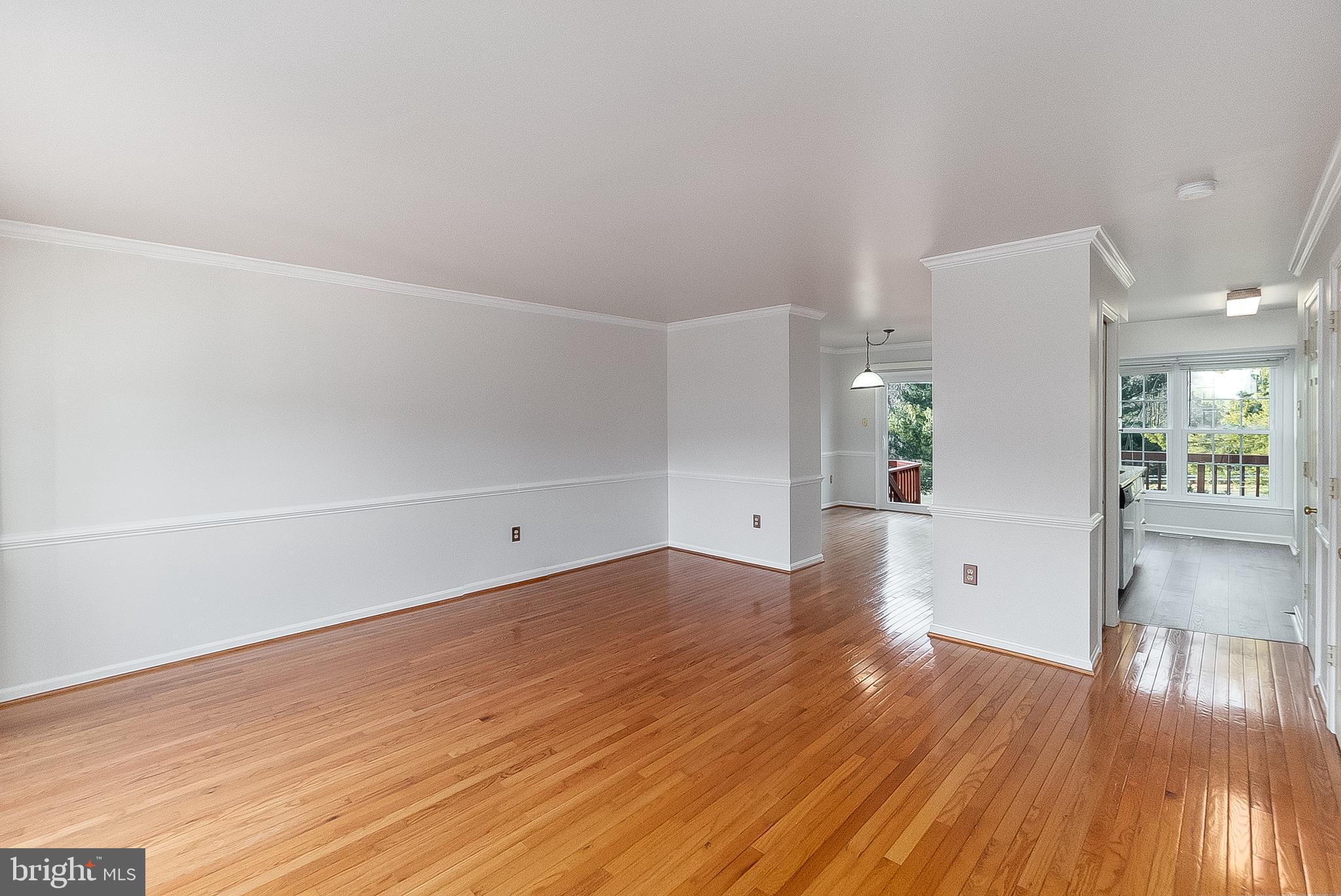 MONCLAIR - Residential