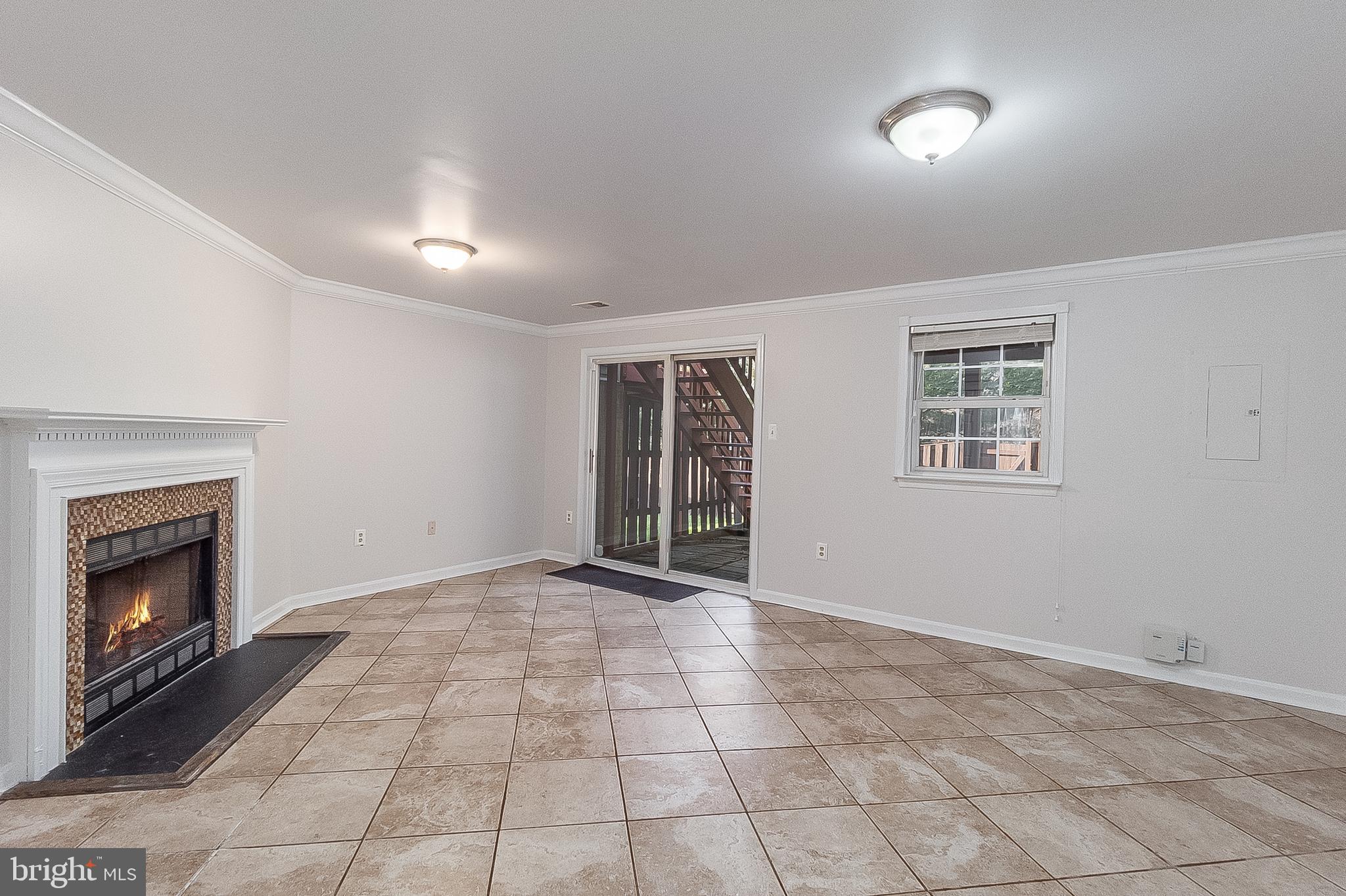 MONCLAIR - Residential