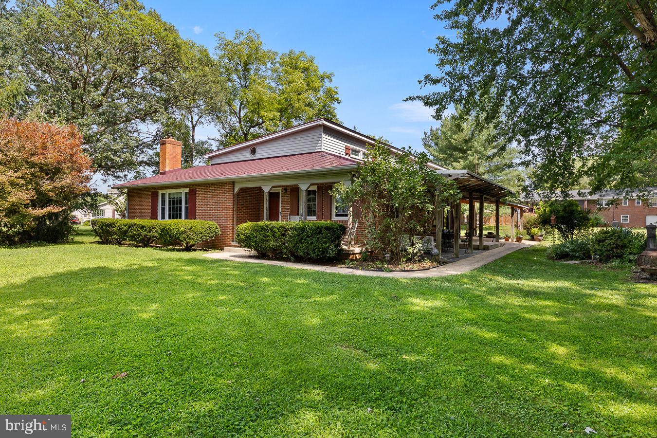 577 OLD FARM ROAD