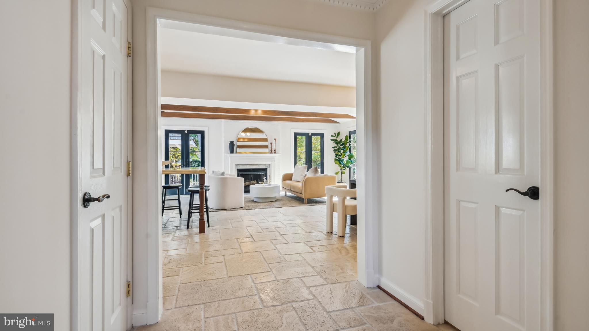 VAUXCLEUSE - Residential