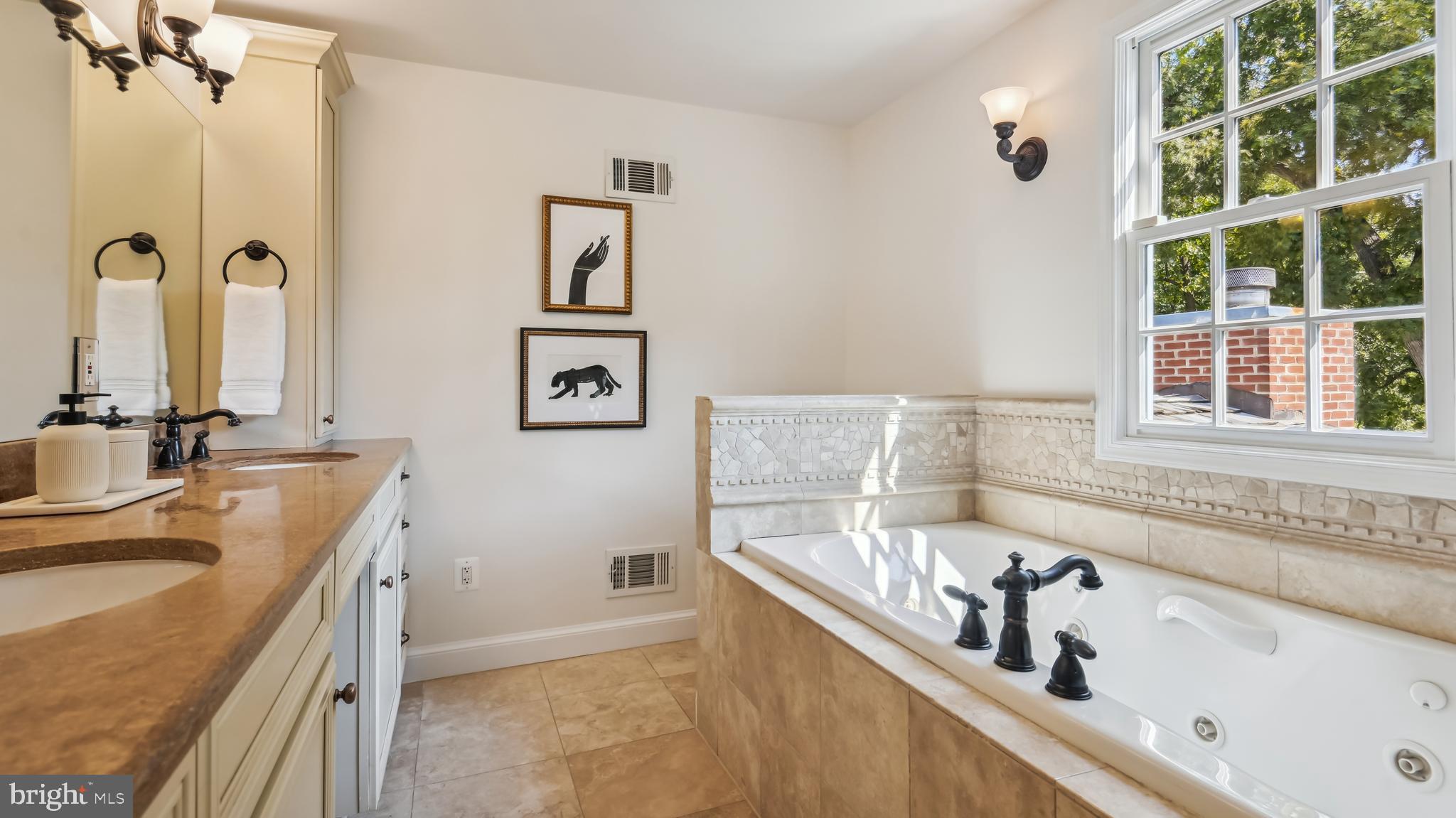 VAUXCLEUSE - Residential