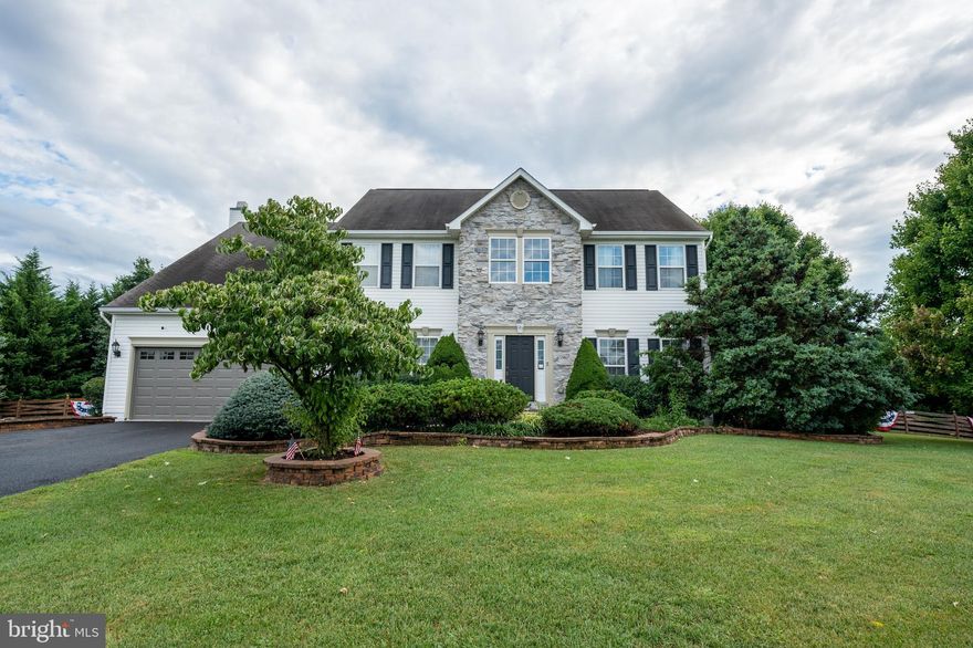 Just Reduced! Back on the Market from a Home Sales Contingency release!  Welcome home to 125 Gap View Blvd located in Gap View Village. This beautiful Sequoia Model has 4 beds, 4 1/2 baths with approximately 4,360 finished square feet and sits on a mostly level .92 acre lot. This home has a large fully fenced in backyard with lots of privacy due to the Evergreen trees and a new (2022) 30' above ground radiant, saltwater swimming pool. There is a rear hardscape patio in the backyard and a 10’x12’ storage shed as well. The landscaping is well maintained with fresh mulch and brick pavers lining the mulch beds. The exterior features vinyl siding and a stone front. Moving inside, there is hard wood, vinyl and laminate floors throughout most of the home. This house also has a whole home central vacuum system, crown moulding on main level, a new (2022) water softener, granite counters with breakfast nook, stainless steel appliances, large pantry, front load washer/dryer, new (2022) hot water tank, living room with wood burning fireplace, security system inside and out and a finished basement with a home gym, full bath, vinyl flooring and surround sound system that stays with the home. Each bedroom has direct access to their own bathroom, generous size closets and the main level has a dedicated office. The oversize master bedroom has a large walk-thru closet, sitting area, double vanity, remodeled bathroom, and a laundry chute to main level laundry room. If you like to entertain, then the large formal dining room and adjacent sitting room are perfect for your family get-togethers. Most of the home has been freshly painted and is move-in ready.
The home is located close to historic downtown Harpers Ferry, MARC commuter train to D.C. route 340/9 and the MD/VA line. If you like the outdoors then you will love Harpers Ferry as we have hiking, camping, white water rafting, kayaking, wineries, shopping and more all in the local area.  "Close to historic Charles Town and the Hollywood Race Track and Casino."  Schedule your showing today as this house will surely meet your needs and not disappoint!