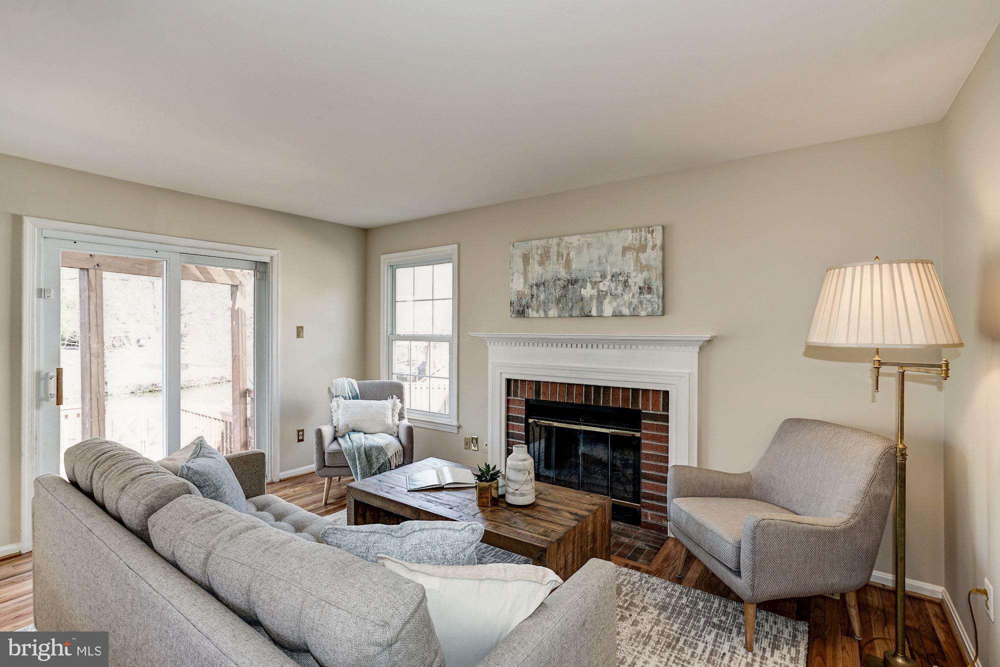 LAKE DEVEREUX - Residential