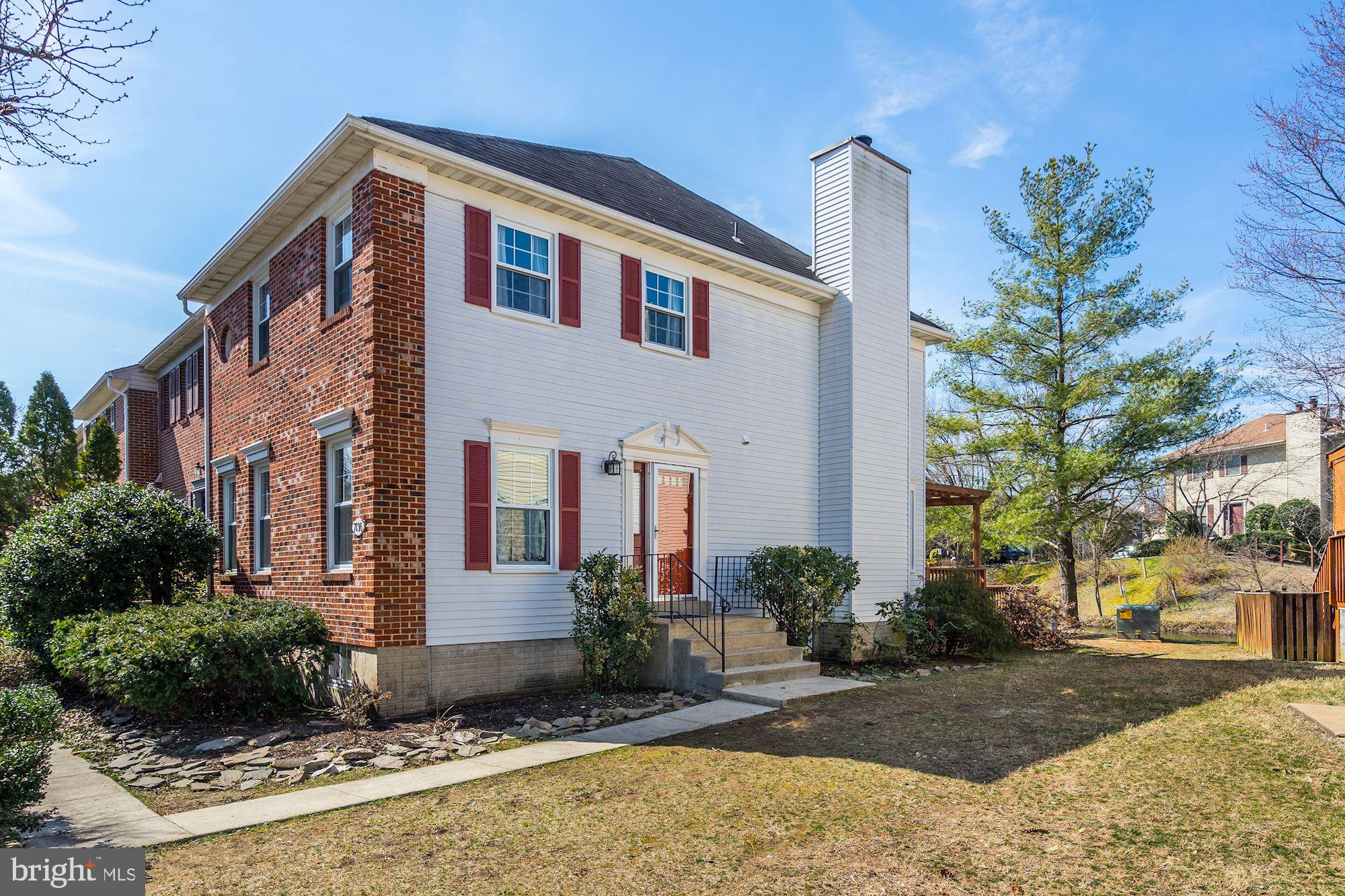 LAKE DEVEREUX - Residential