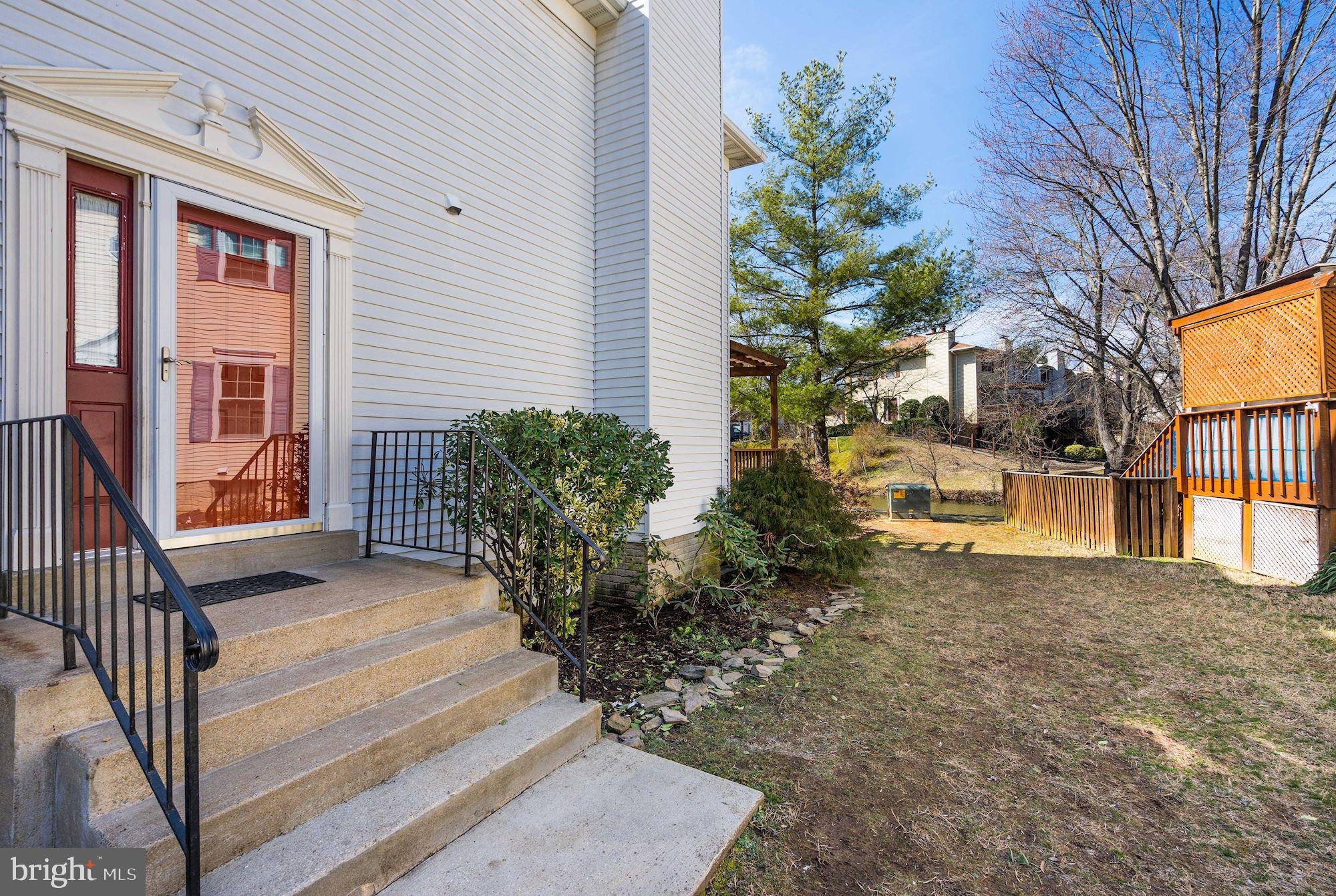 LAKE DEVEREUX - Residential