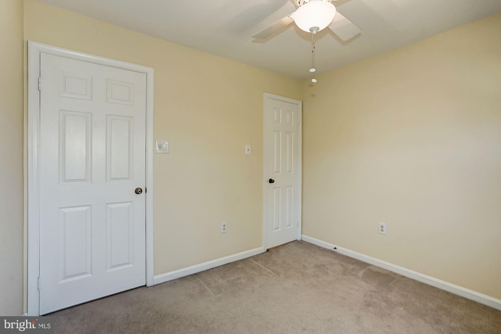 LAKE DEVEREUX - Residential