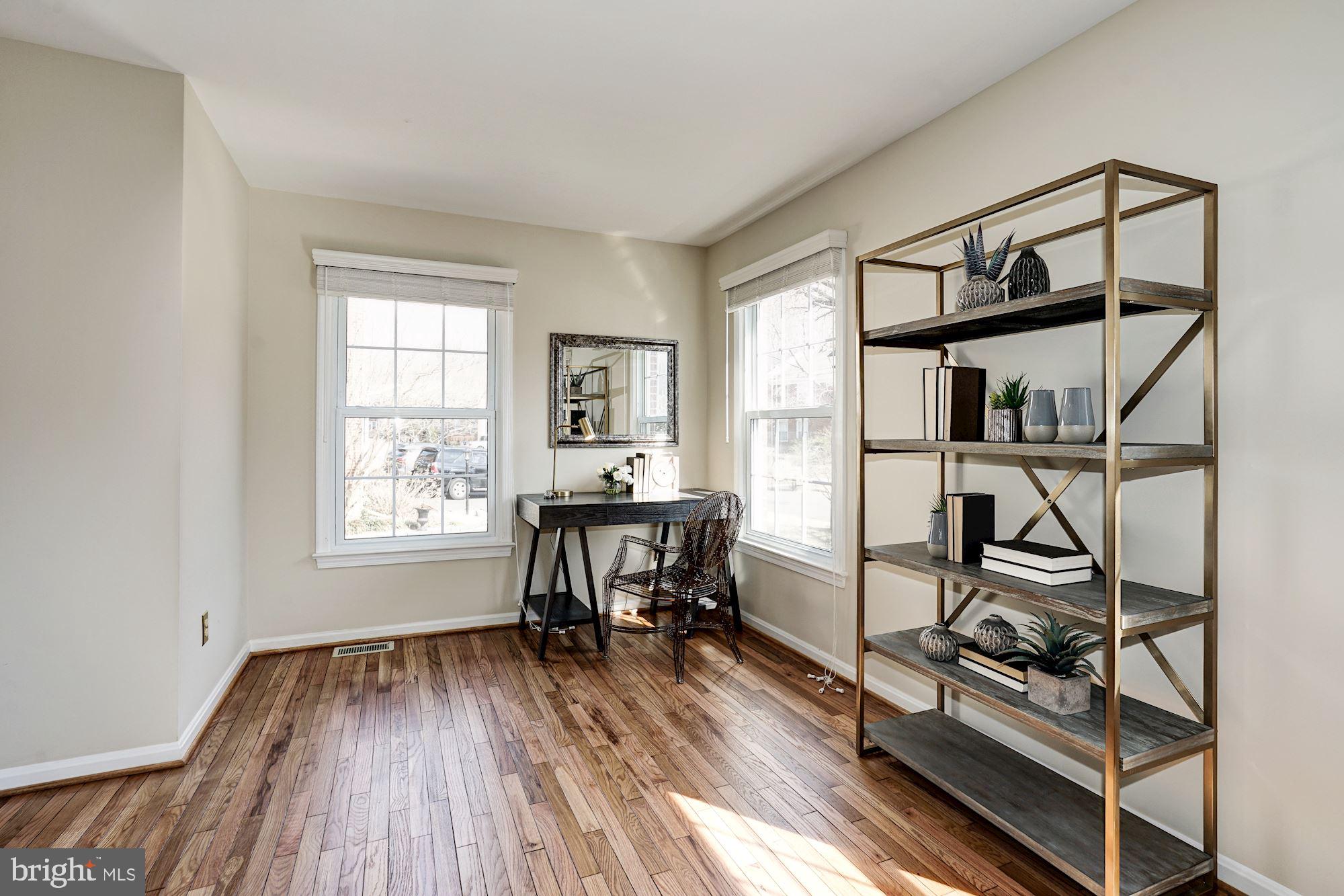 LAKE DEVEREUX - Residential