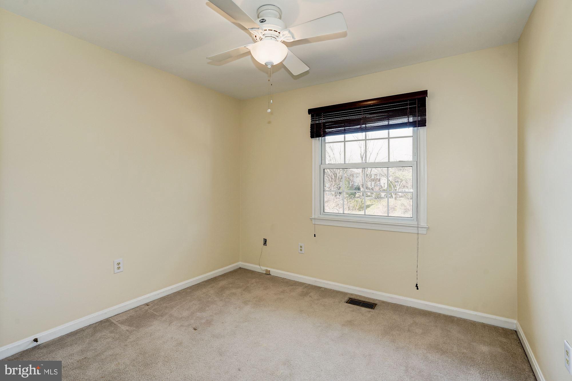 LAKE DEVEREUX - Residential