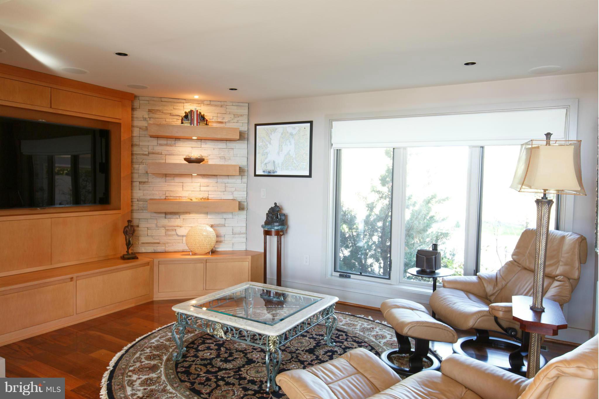 COVE CREEK CLUB - Residential