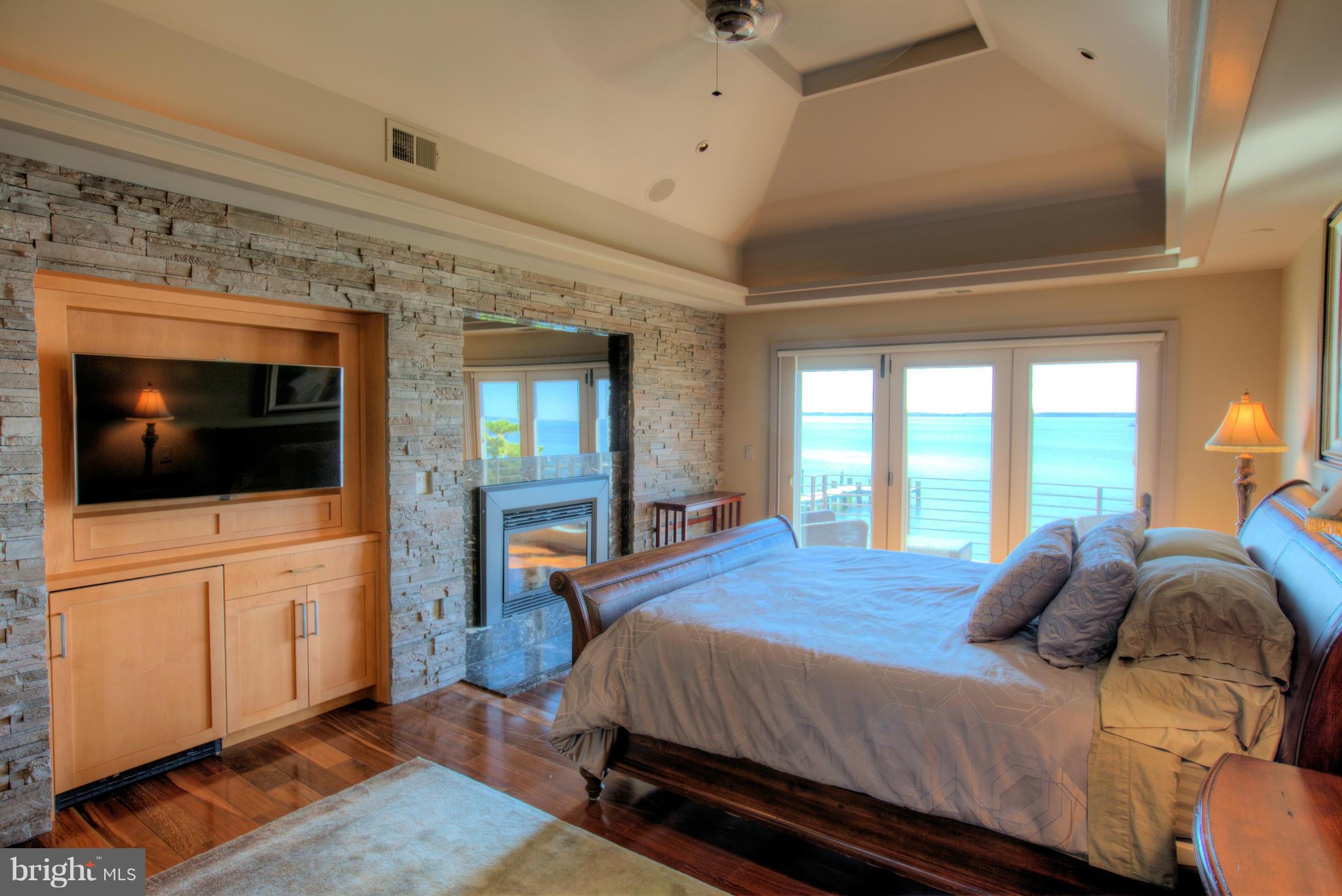 COVE CREEK CLUB - Residential