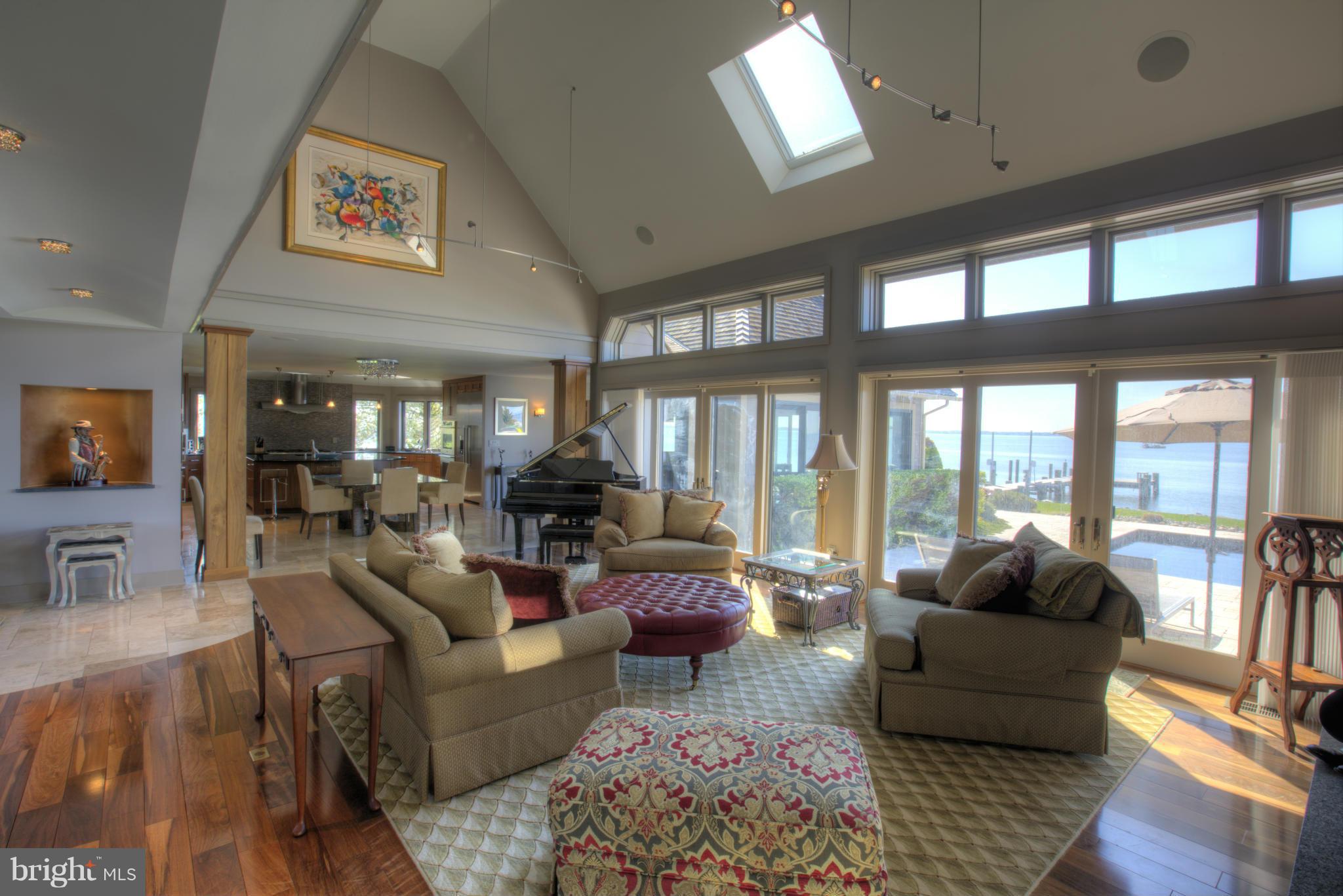 COVE CREEK CLUB - Residential