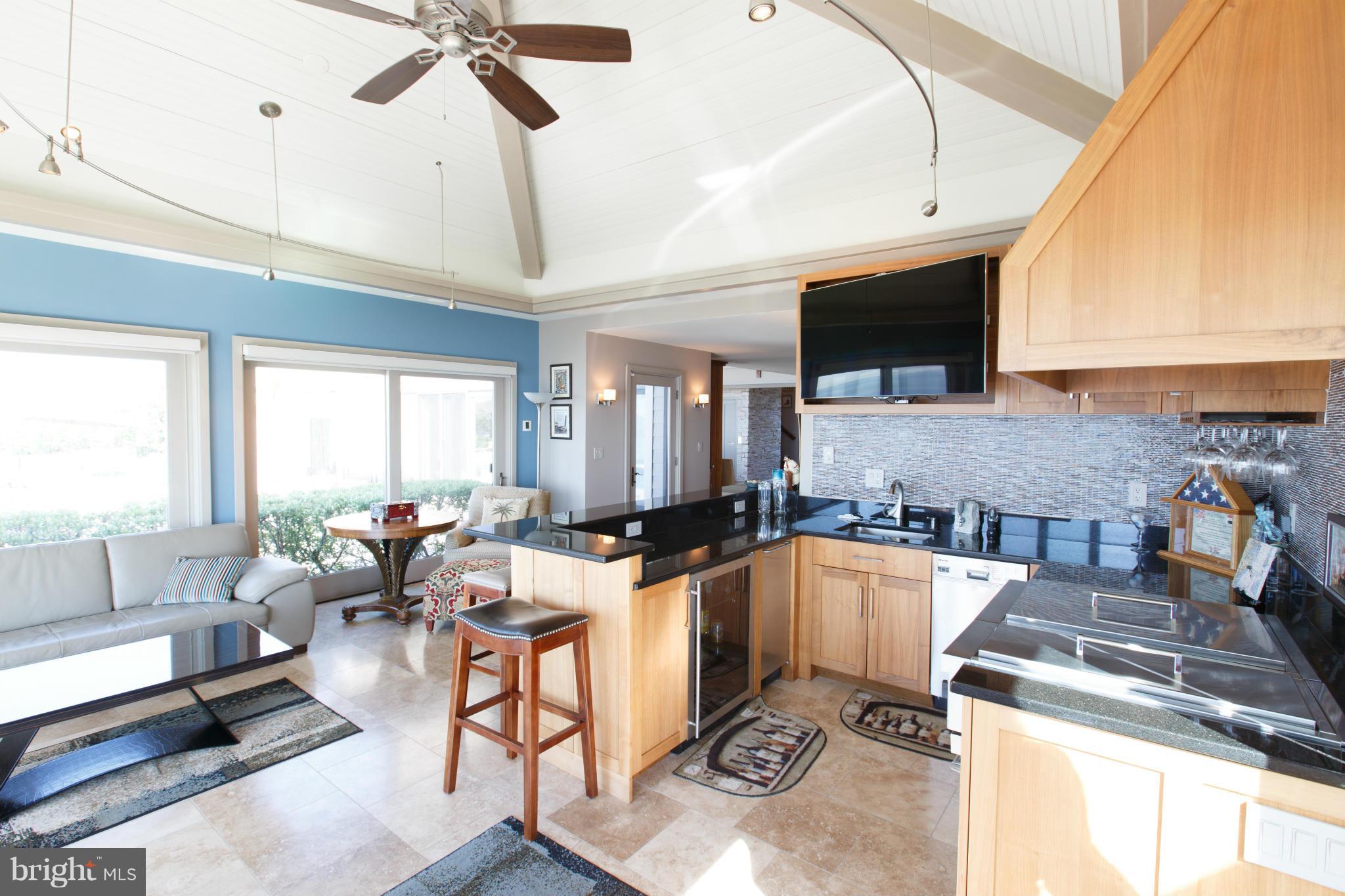 COVE CREEK CLUB - Residential