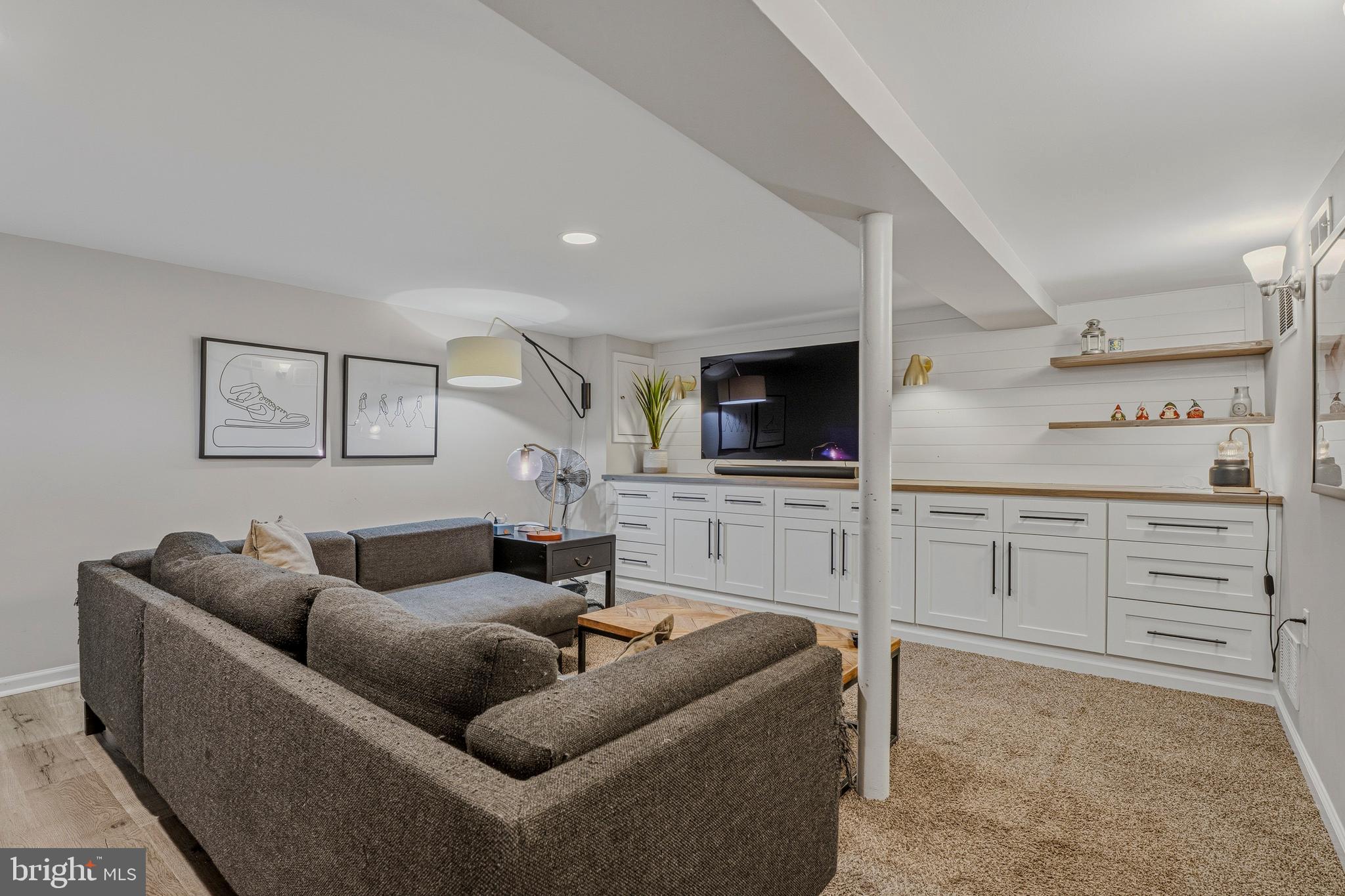 GREENBRIER - Residential