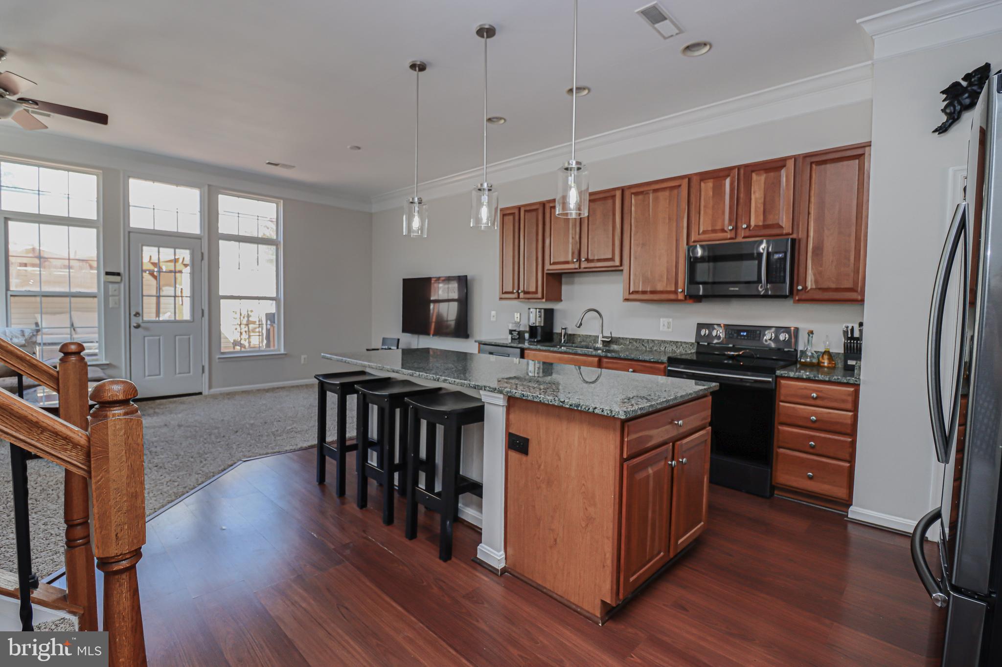 SOUTH RIDING - Residential