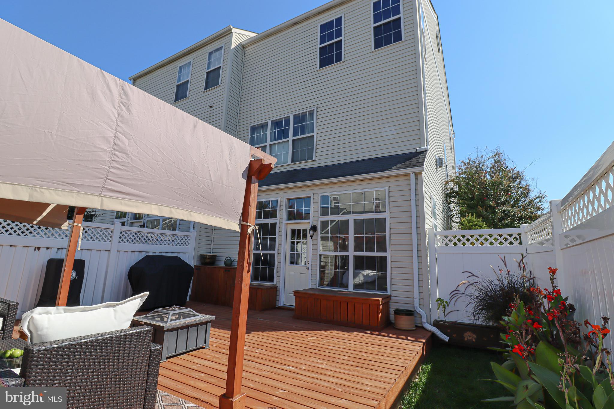 SOUTH RIDING - Residential