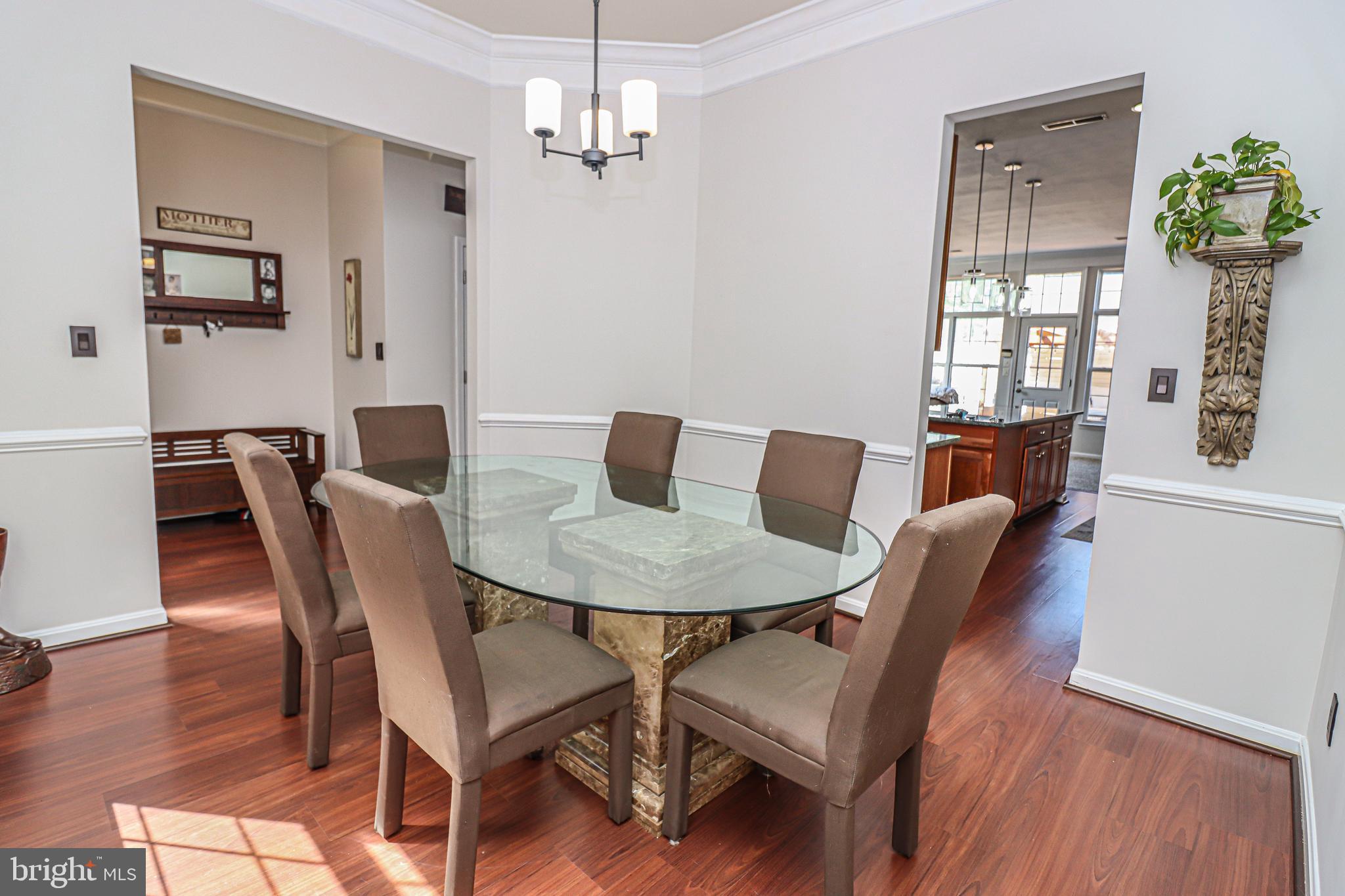 SOUTH RIDING - Residential