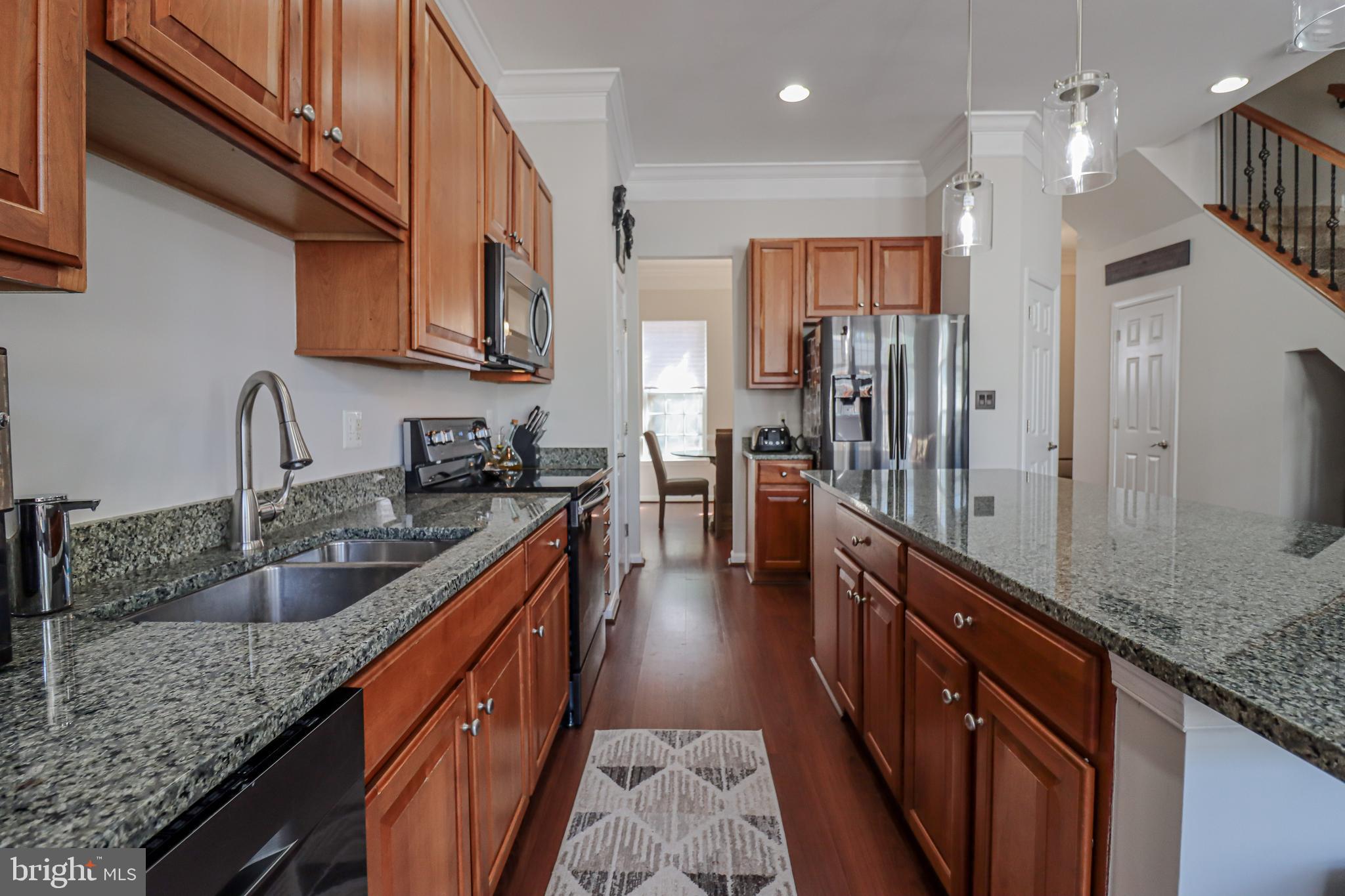 SOUTH RIDING - Residential