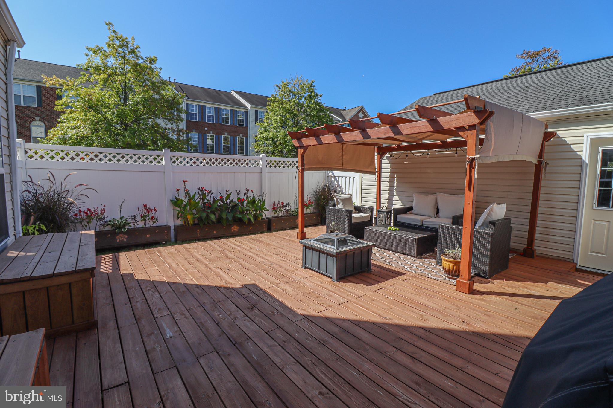 SOUTH RIDING - Residential