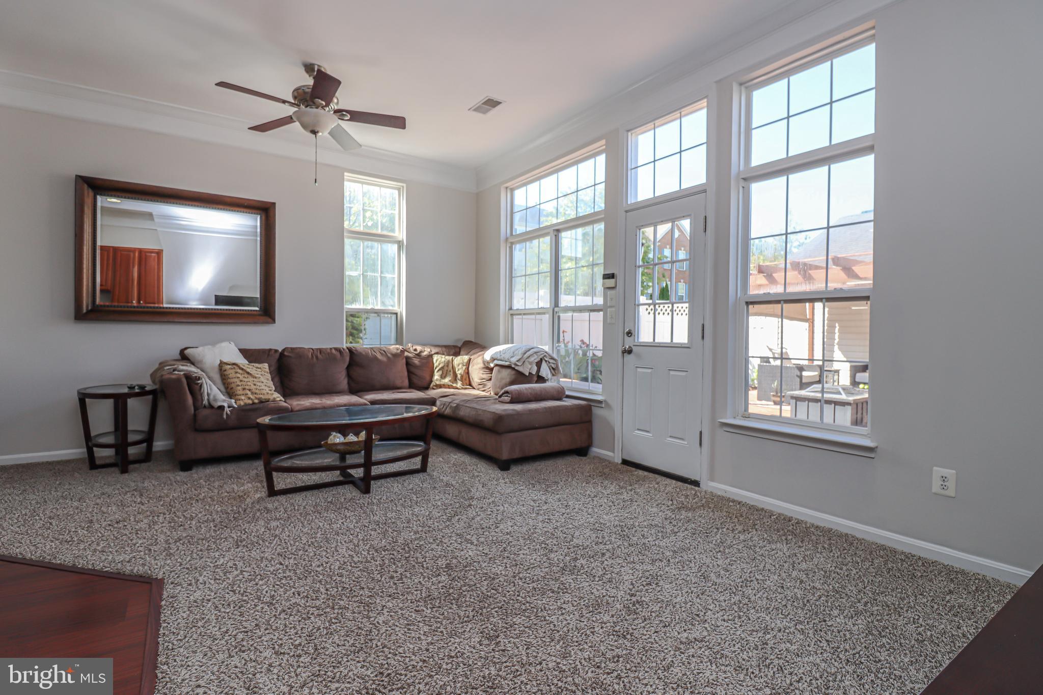 SOUTH RIDING - Residential