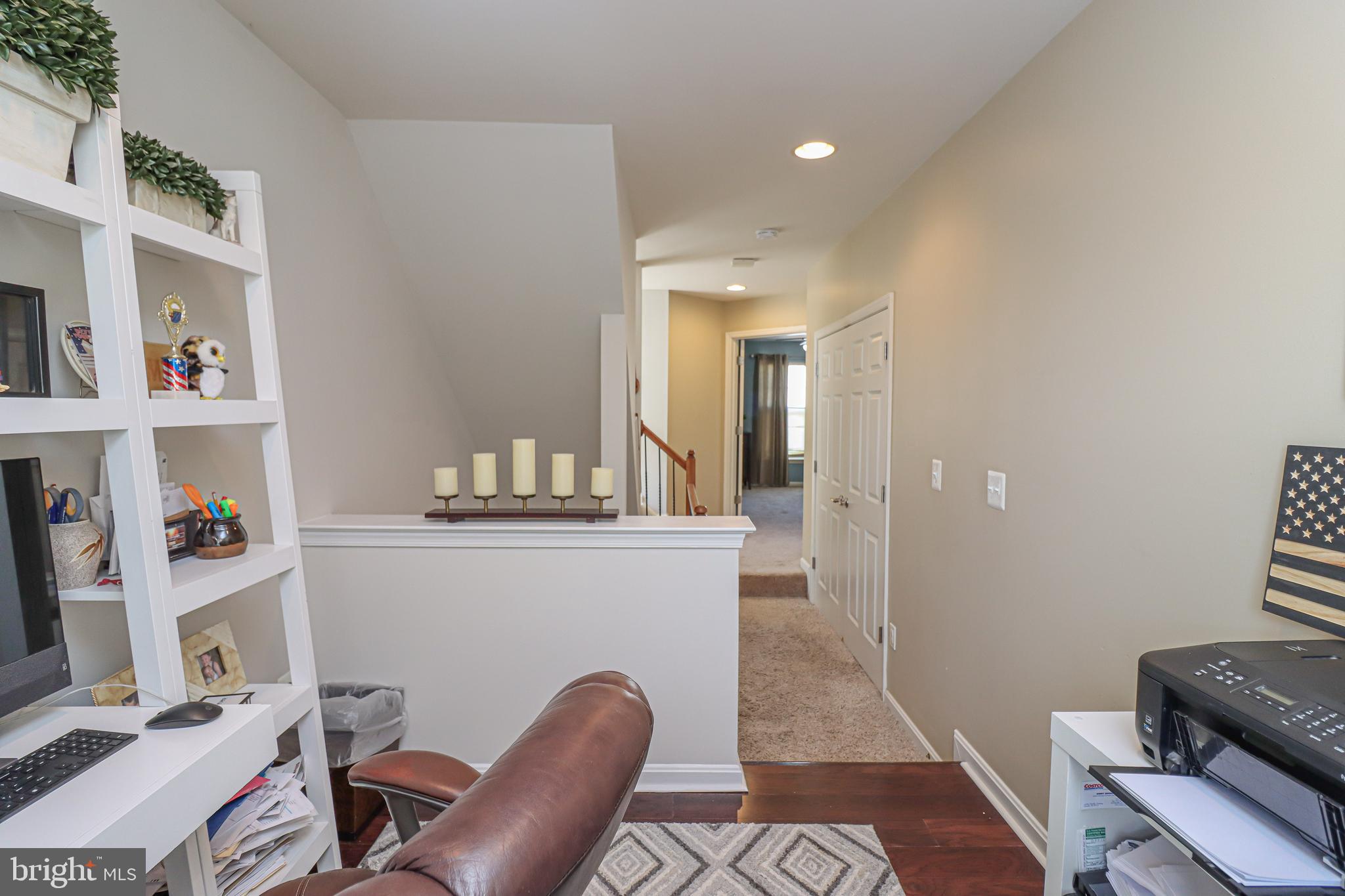 SOUTH RIDING - Residential