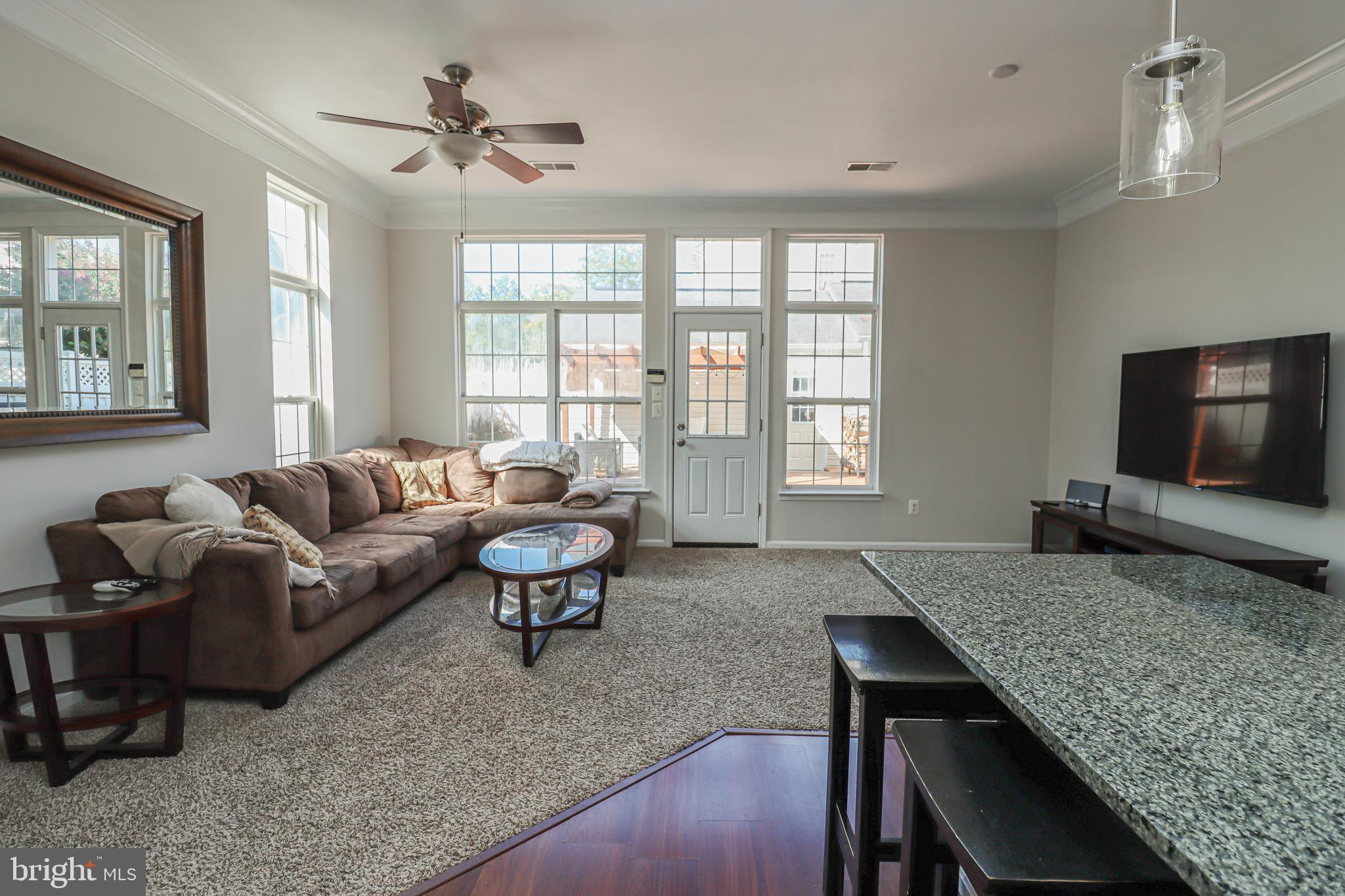 SOUTH RIDING - Residential