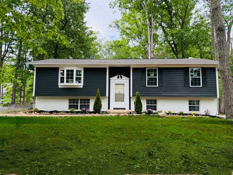 Photo of 14605 Adel Drive, MANASSAS, VA 20112 (MLS # VAPW2119780)