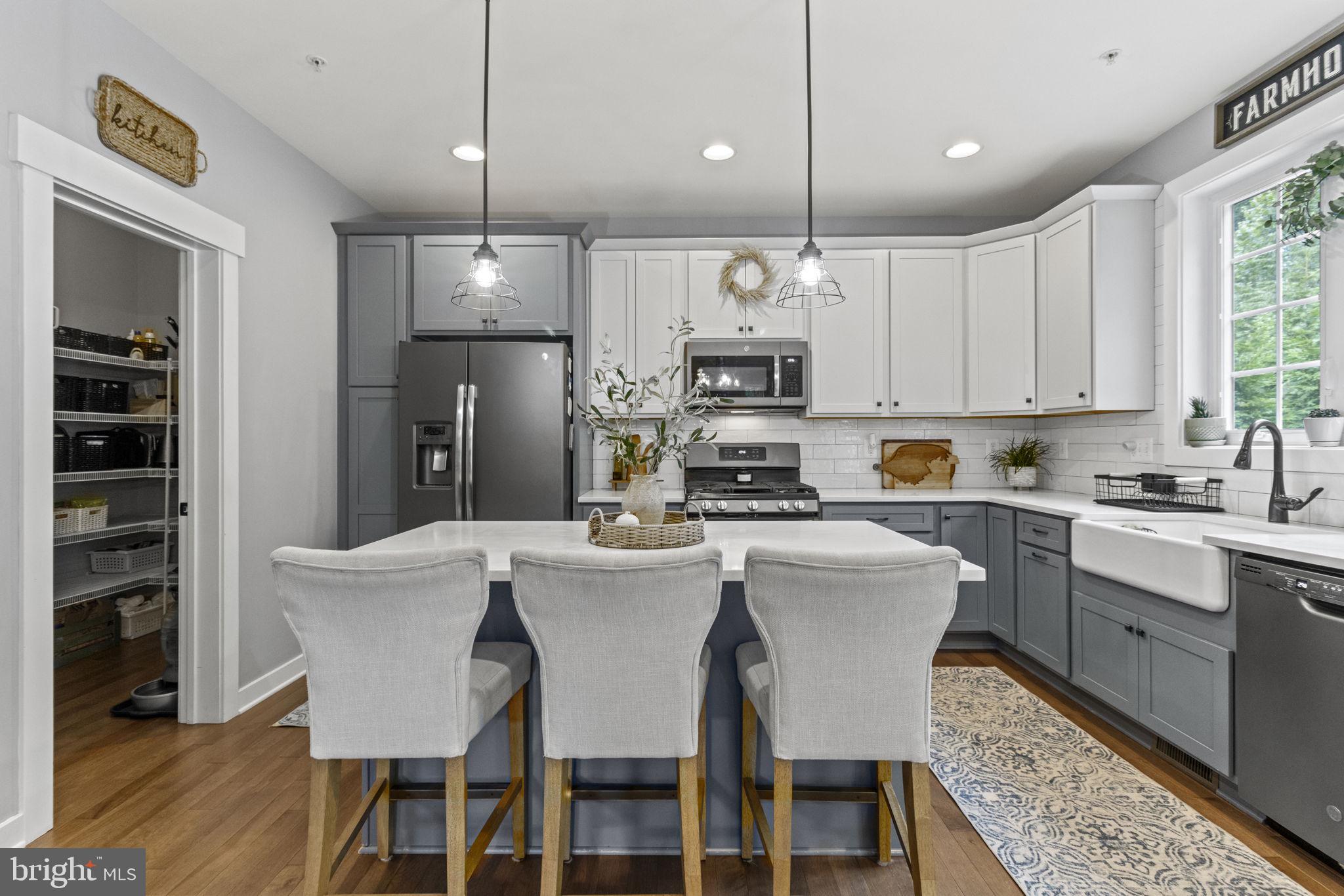 CAPE ST CLAIRE - Residential