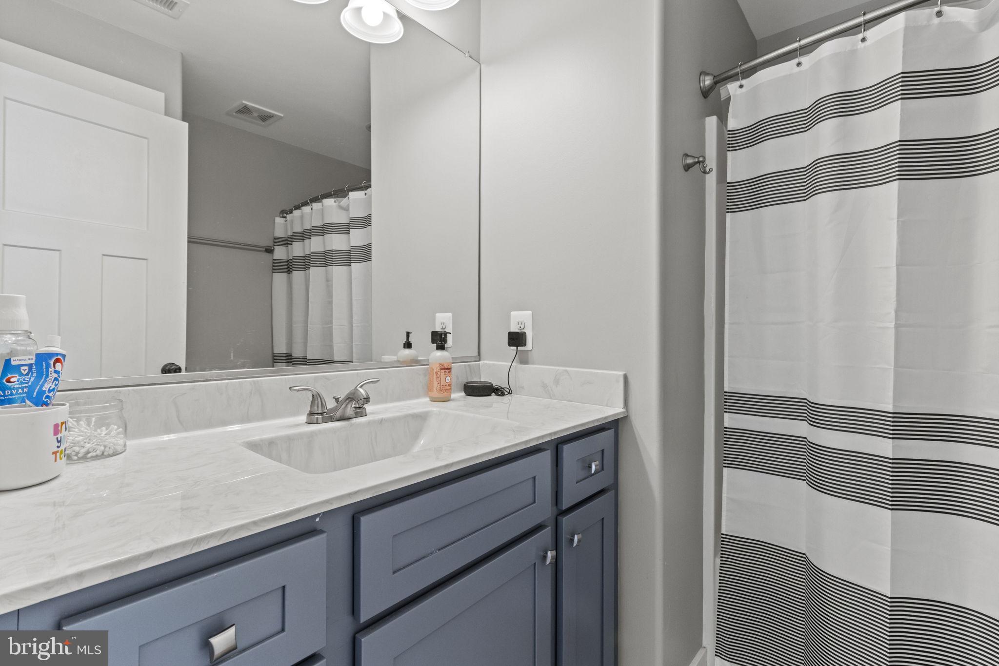 CAPE ST CLAIRE - Residential