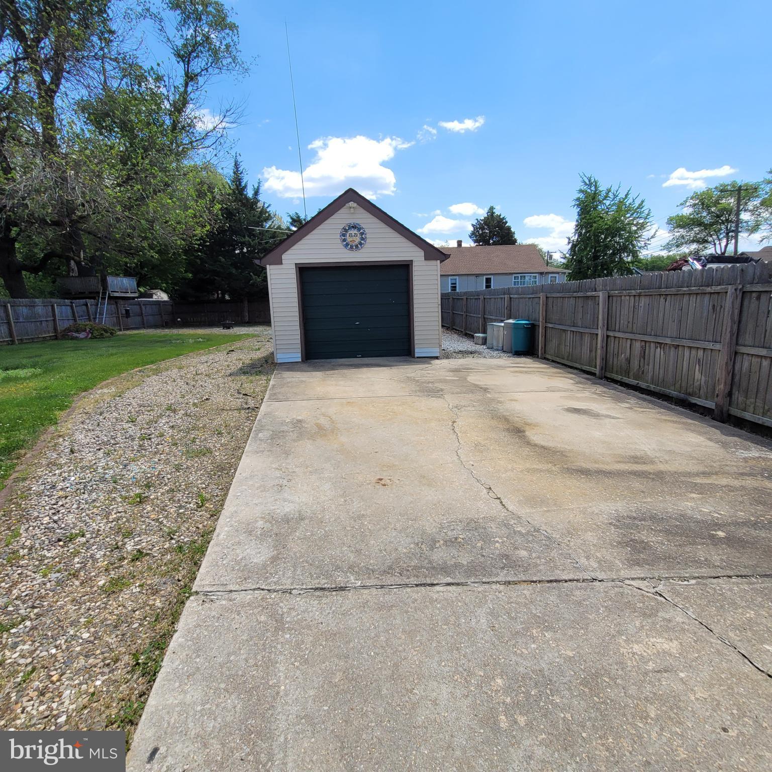 28 E MILL ROAD