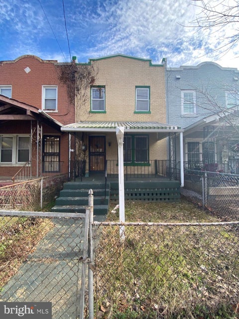 Townhouse For Sale - 1943 Capitol Avenue<br/> WASHINGTON, DC 20002