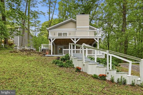 Photo of 212 Beaver Trail, WINCHESTER, VA 22602 (MLS # VAFV2039556)