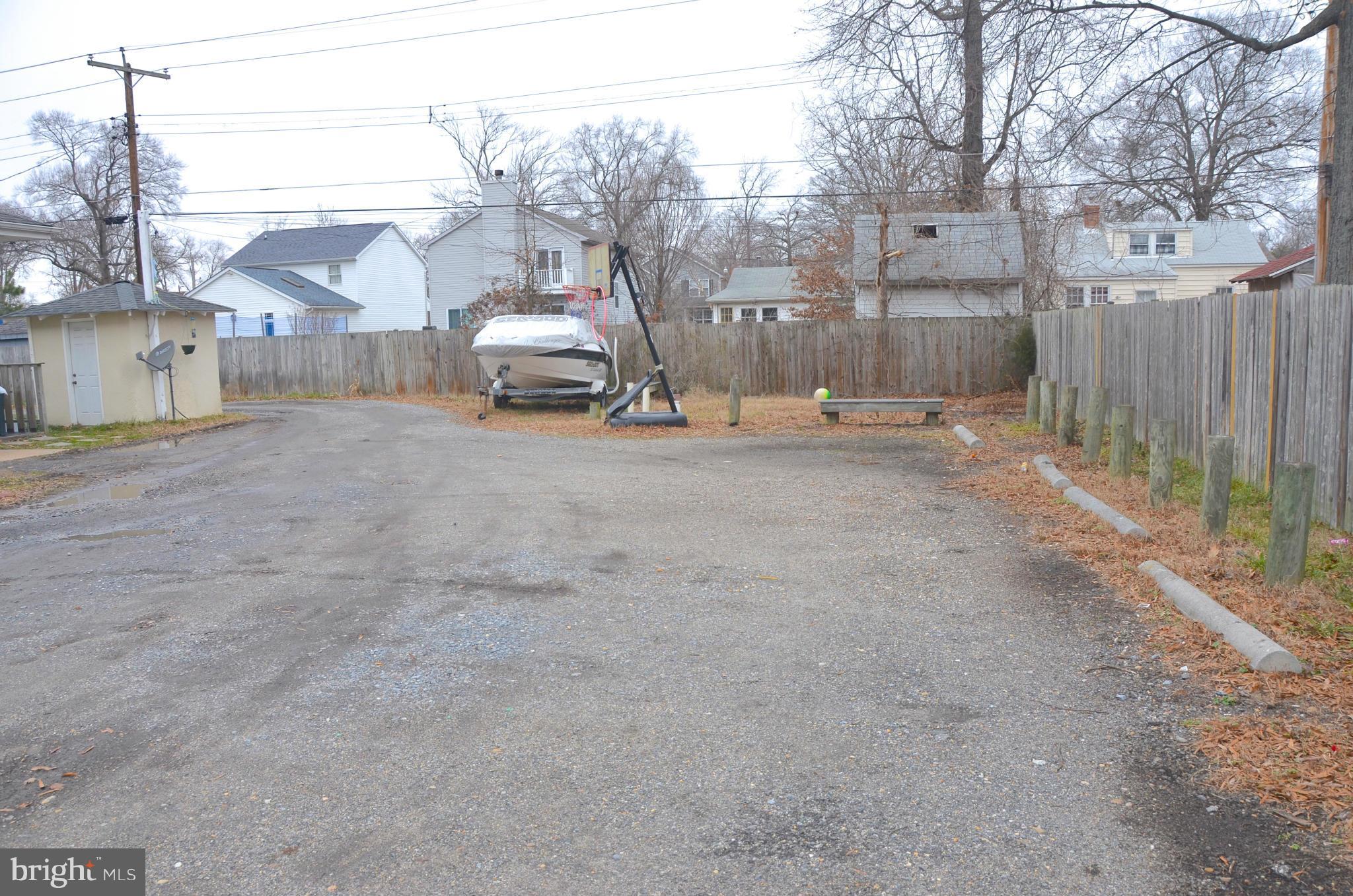 BEVERLEY BEACH - Residential Lease