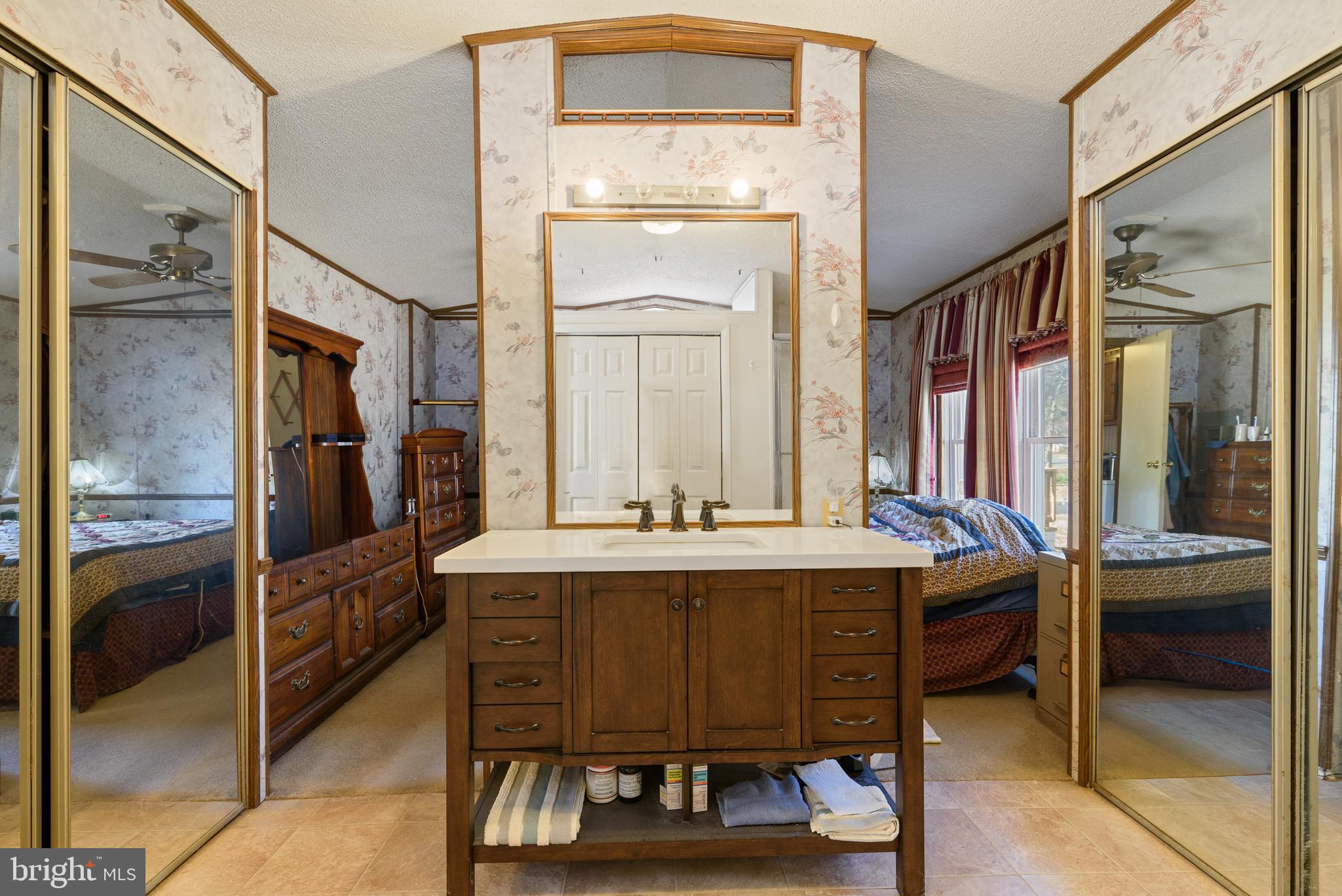 RIVER VILLAGE - Residential