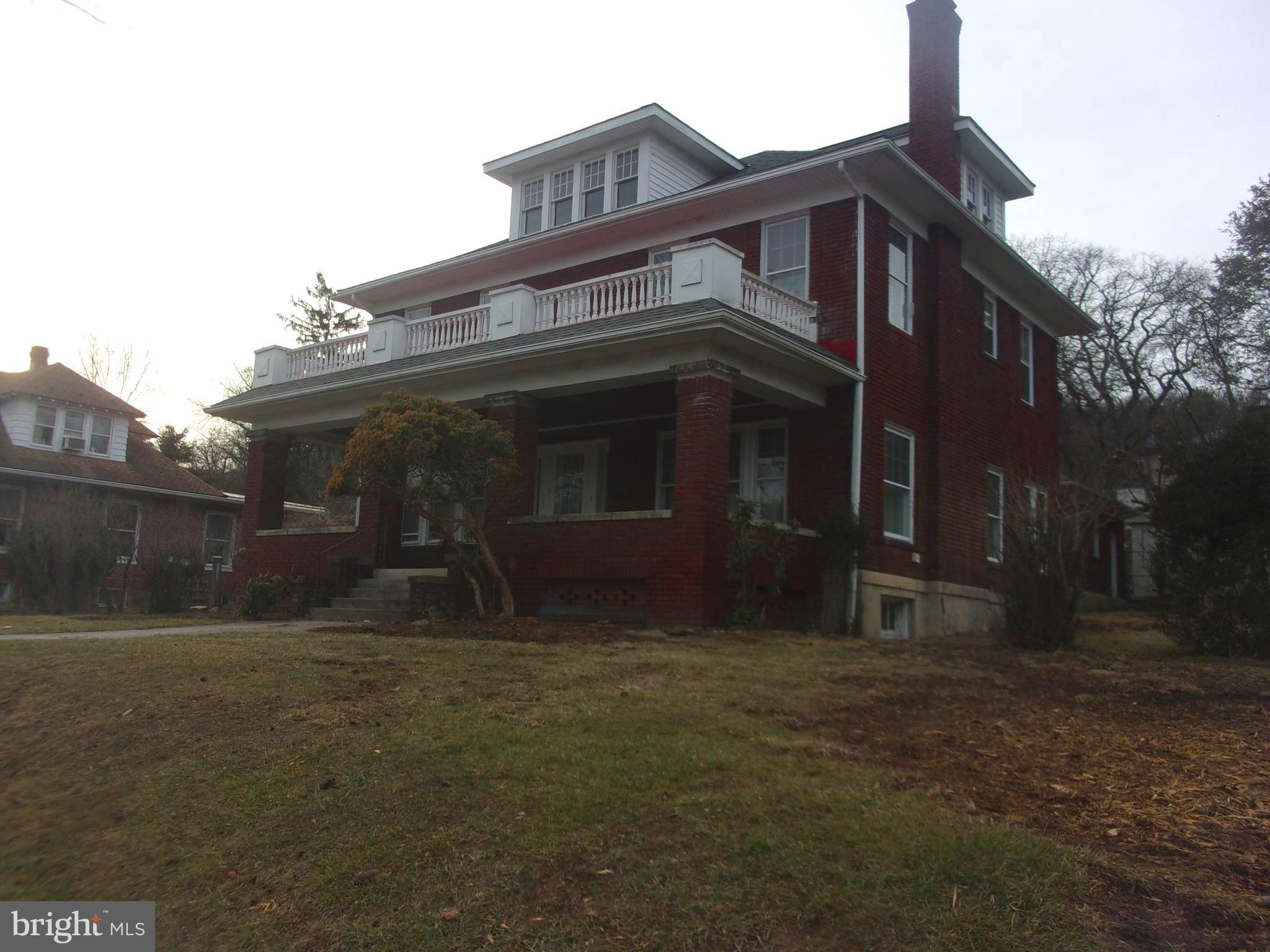 823 BUCKINGHAM ROAD