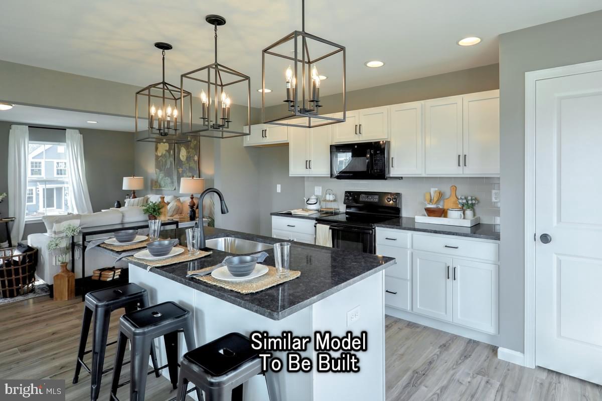 1053 ELLIE LANE W LOT 1107