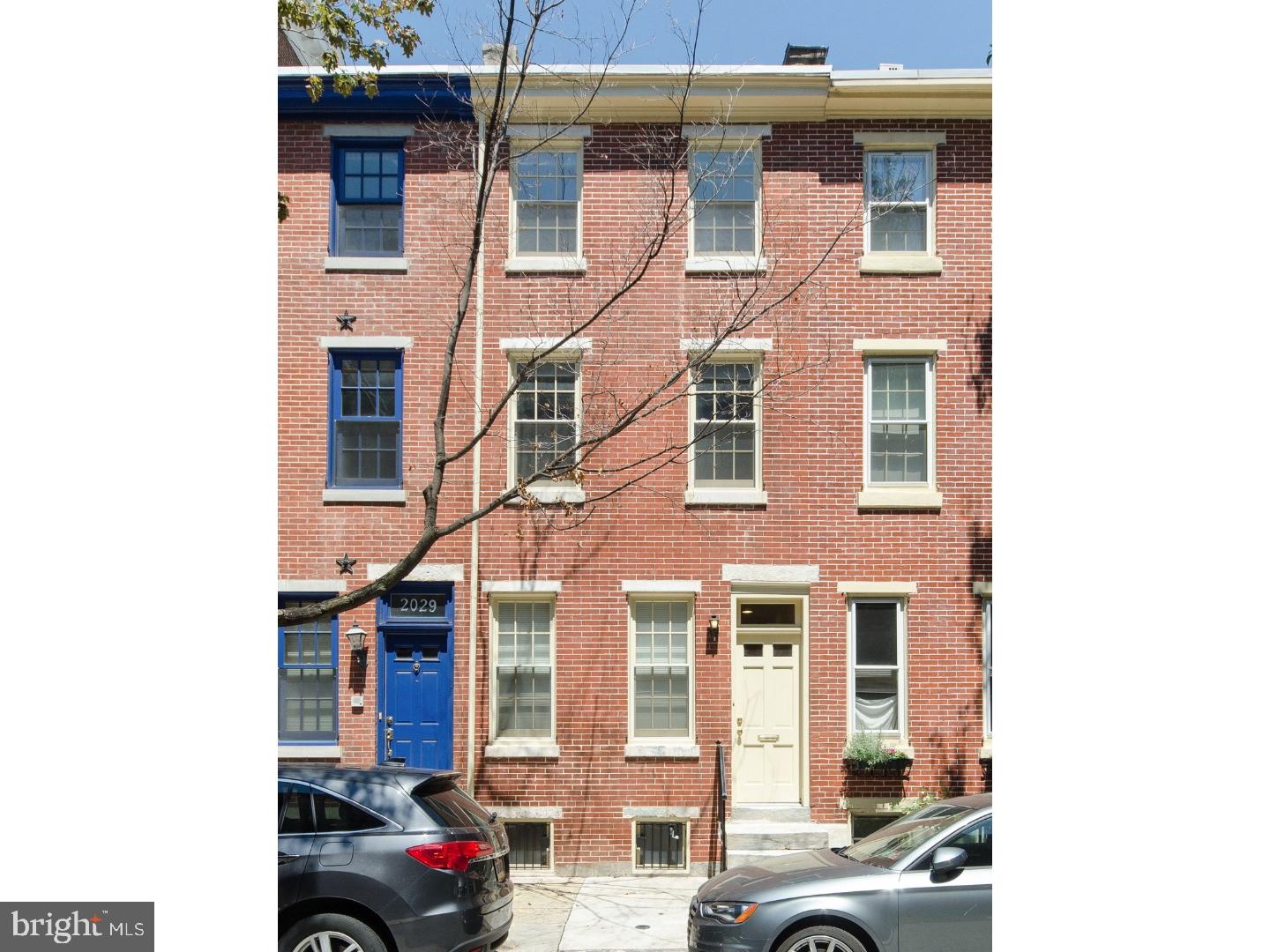 LOGAN SQUARE - Residential