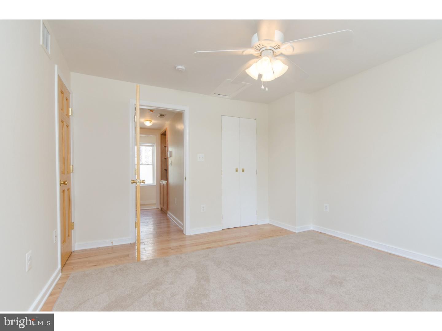 LOGAN SQUARE - Residential