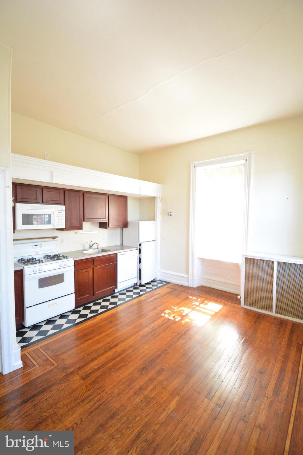 GERMANTOWN - Residential Lease