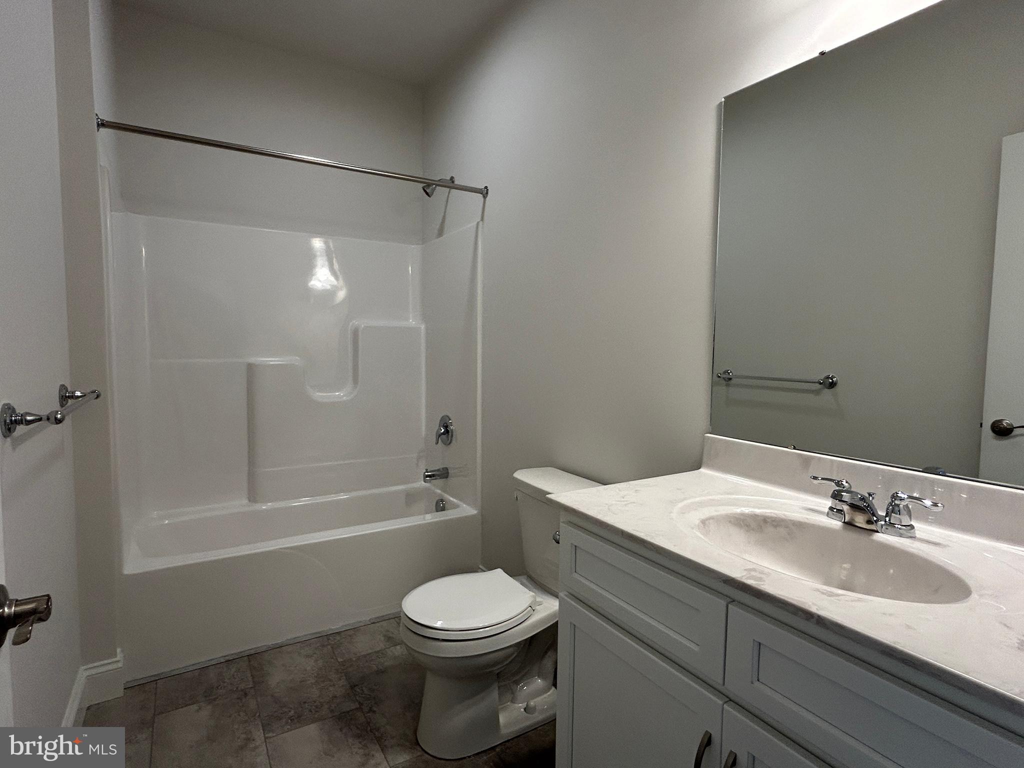 WOODLAND HILLS - Residential