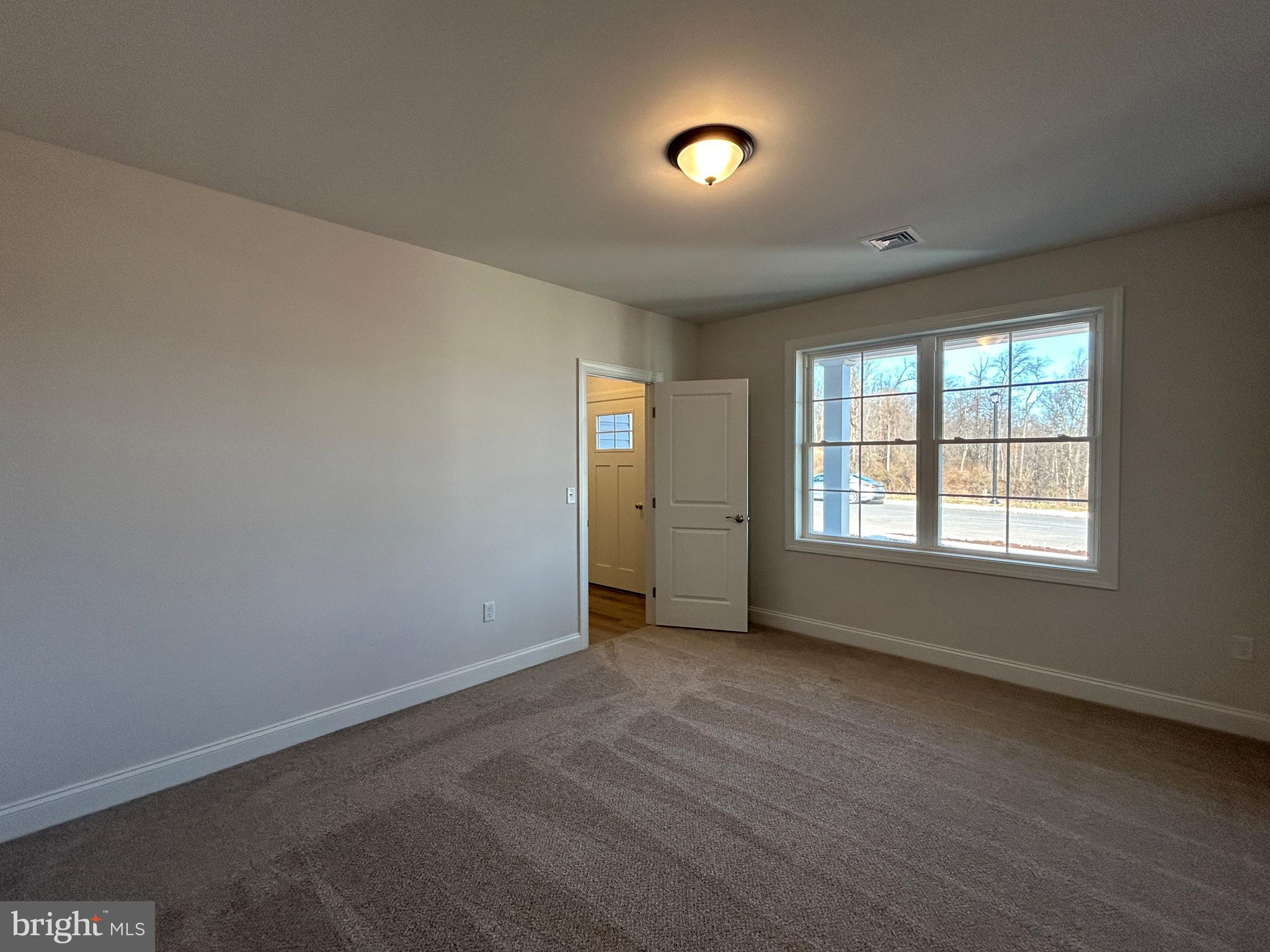 WOODLAND HILLS - Residential