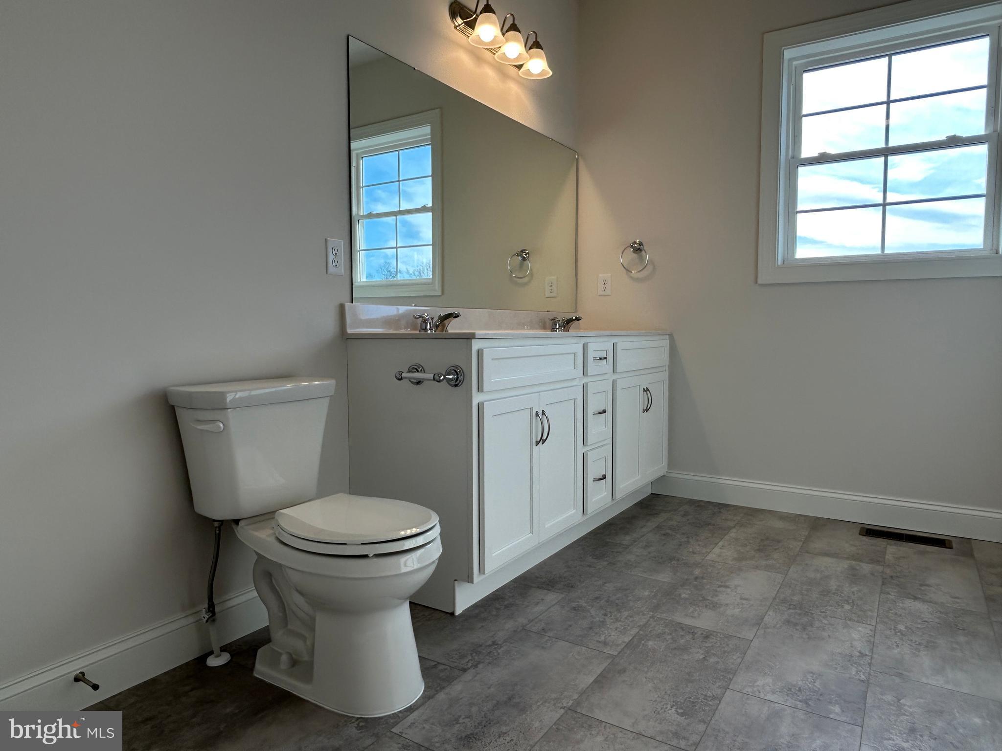 WOODLAND HILLS - Residential