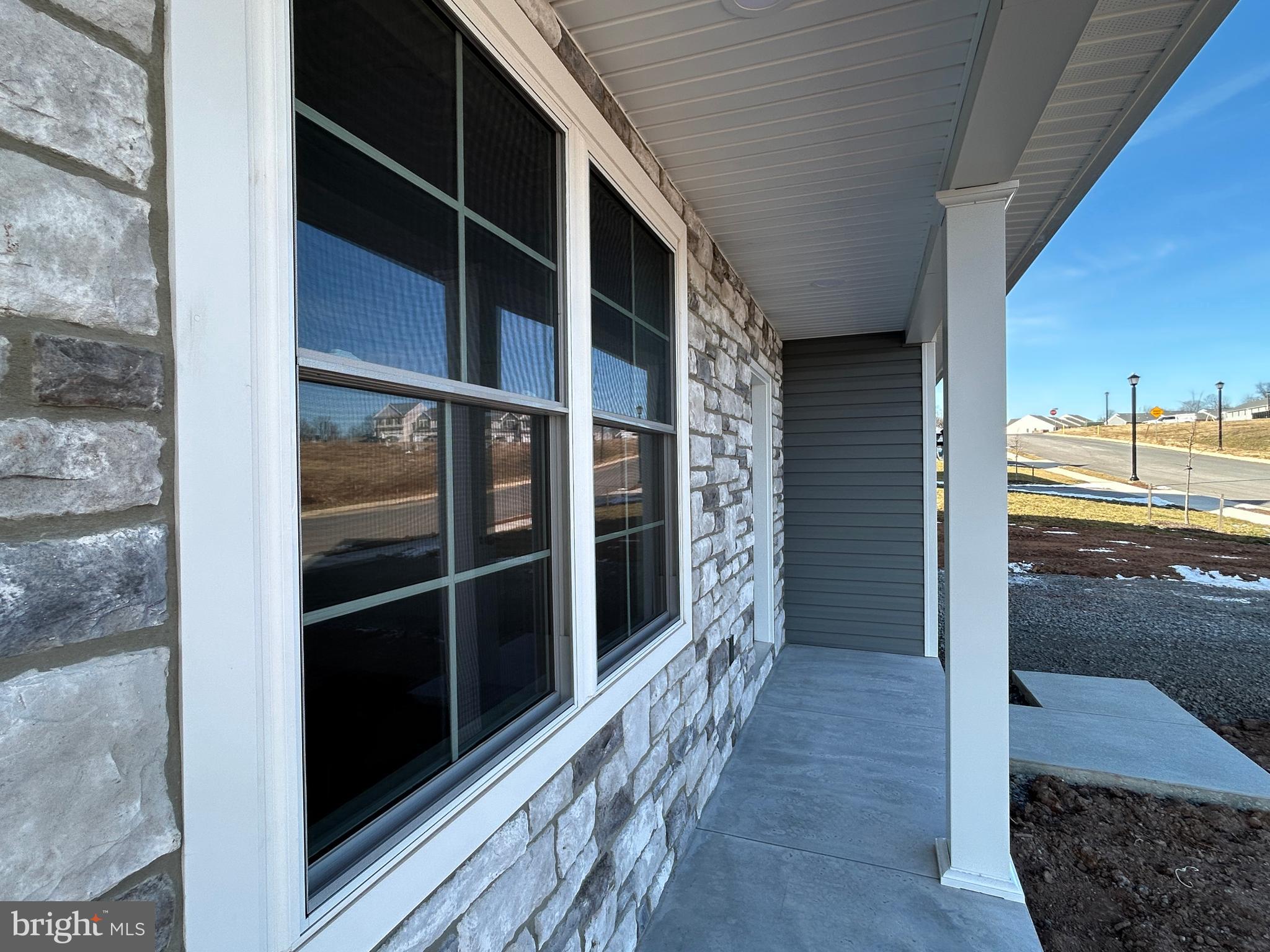 WOODLAND HILLS - Residential