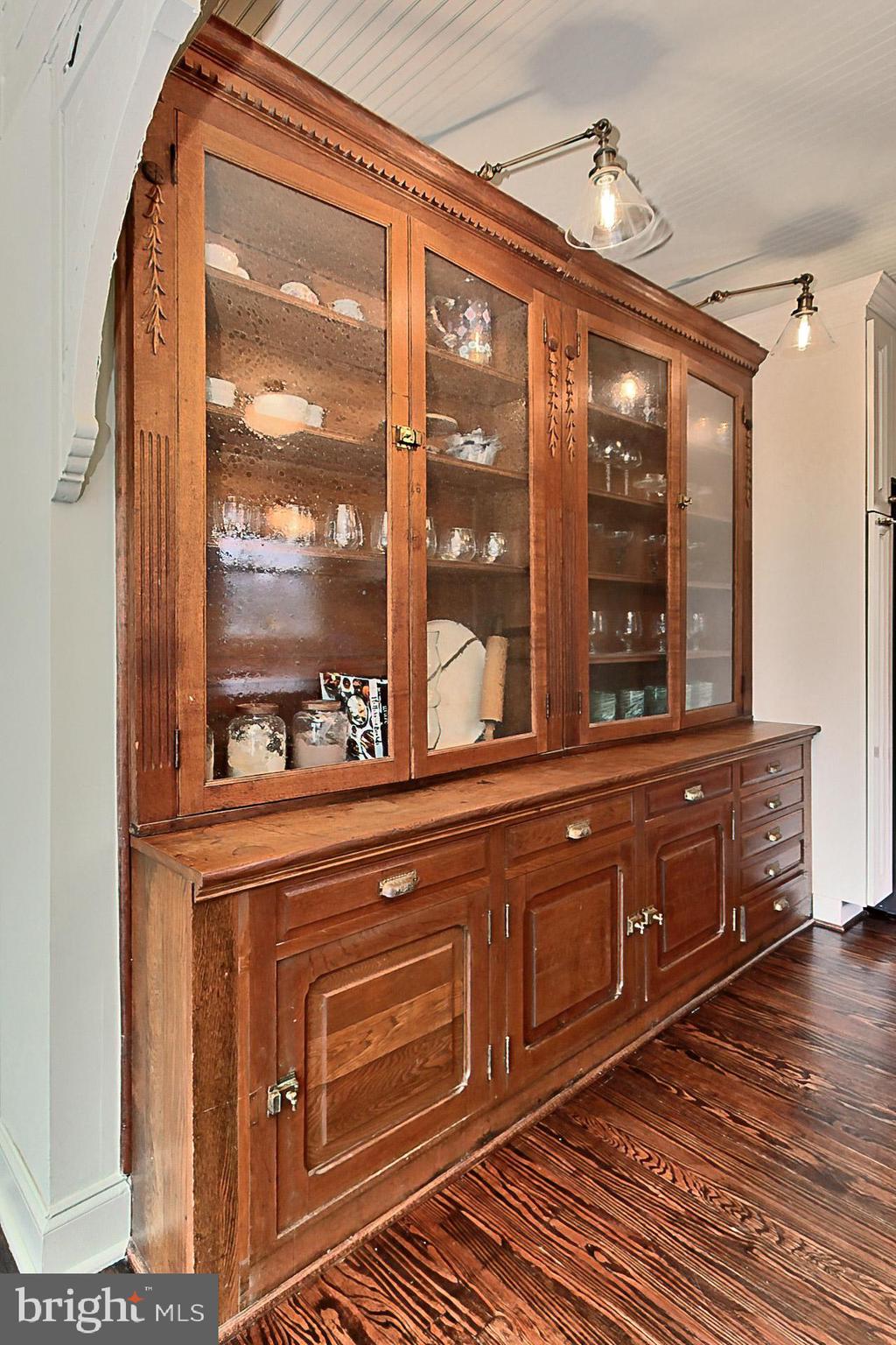 HILLWOOD - Residential