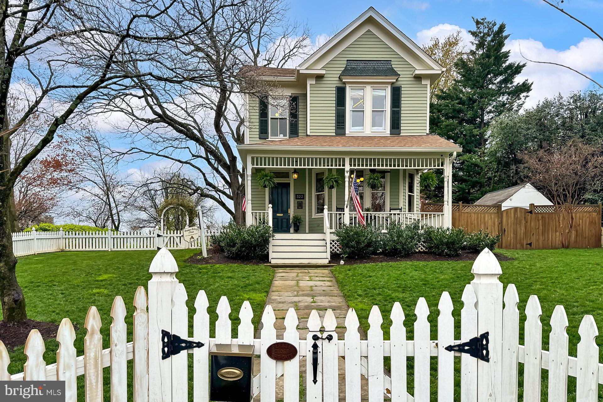 HILLWOOD - Residential