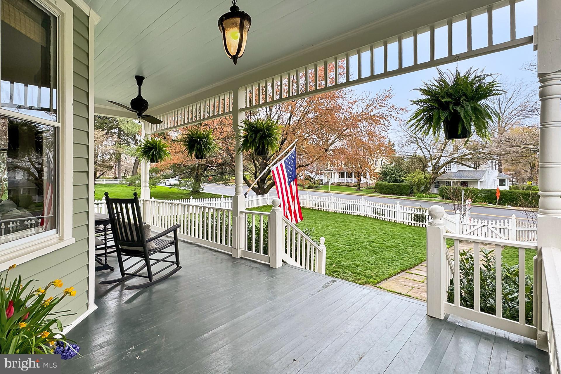 HILLWOOD - Residential